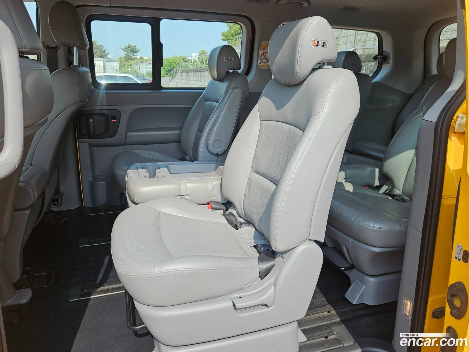 Hyundai Grand Starex 2018 — 16