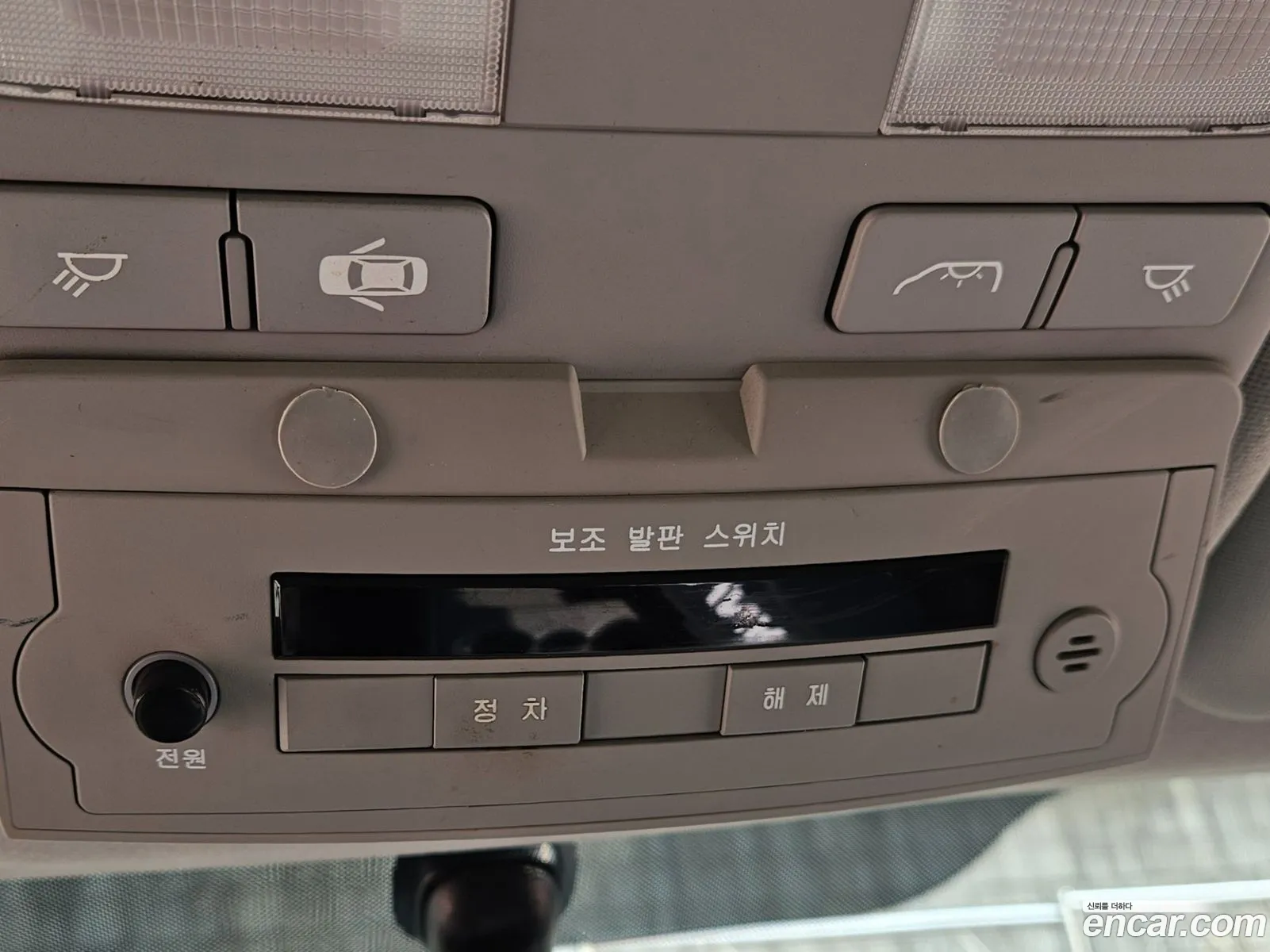 Hyundai Grand Starex 2018 — 17