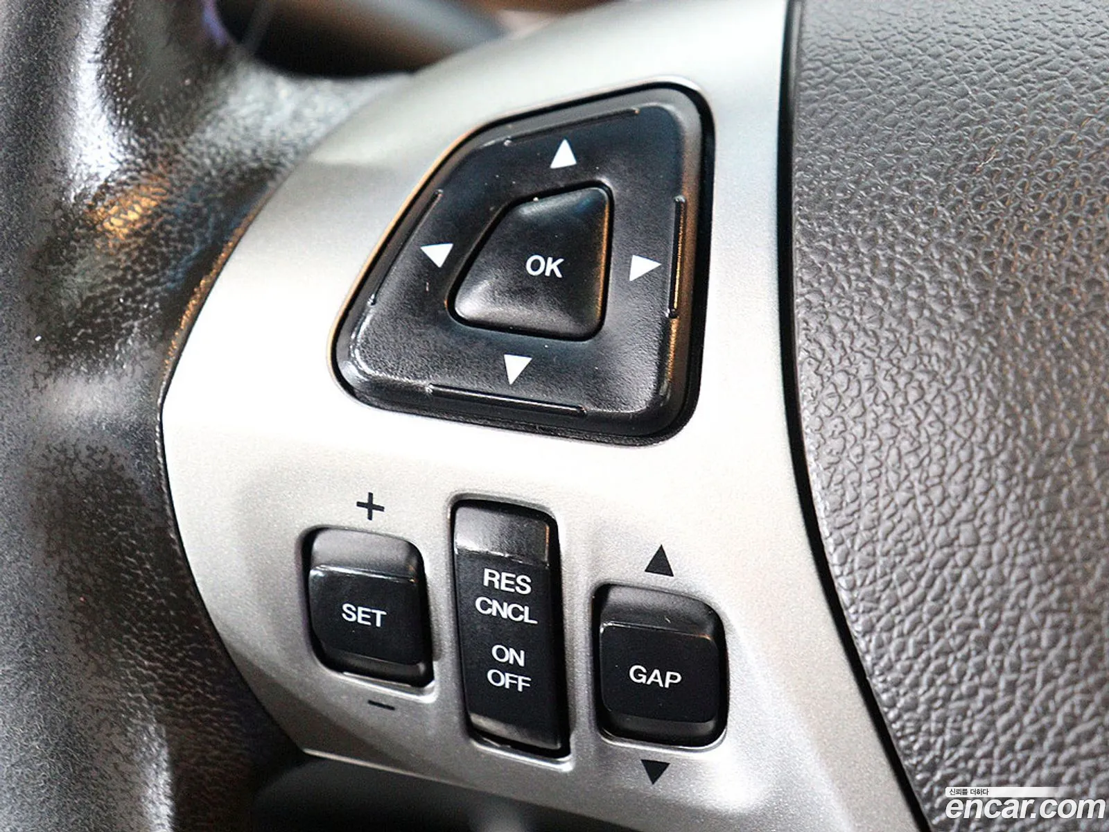 Ford Taurus 2016 — 14