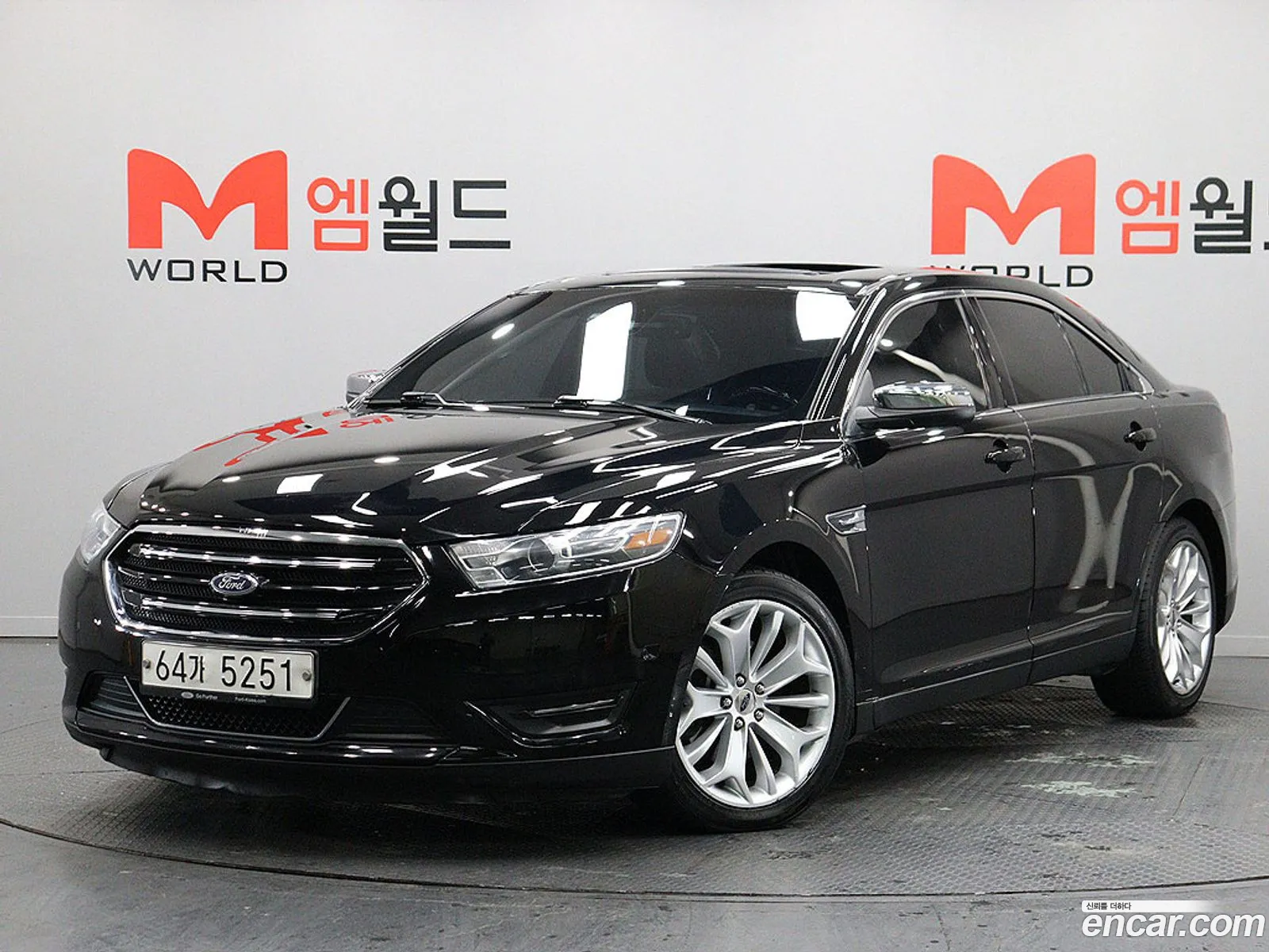 Ford Taurus 2016 — 19