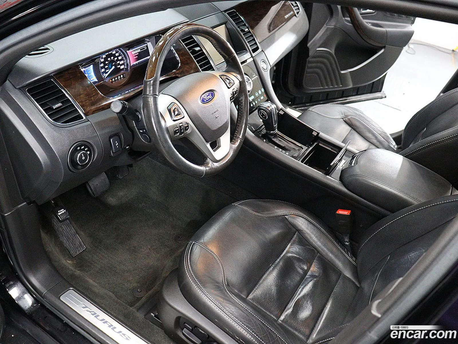 Ford Taurus 2016 — 5