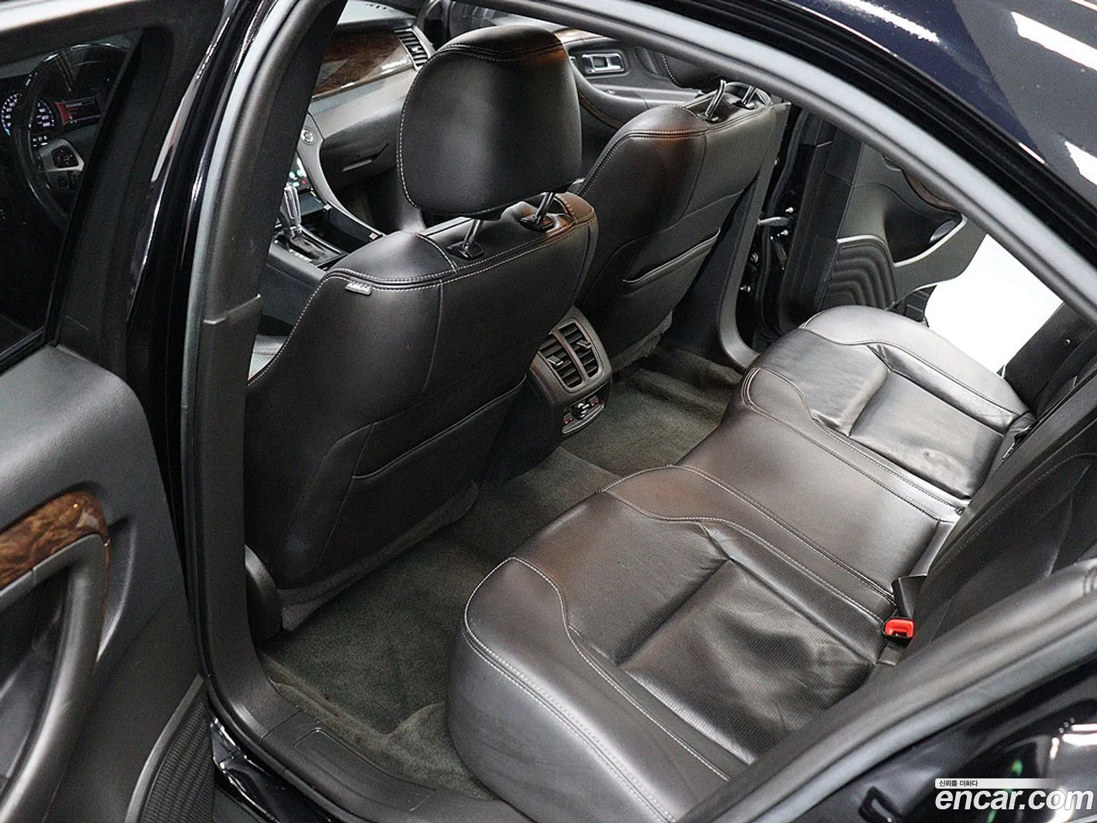 Ford Taurus 2016 — 6