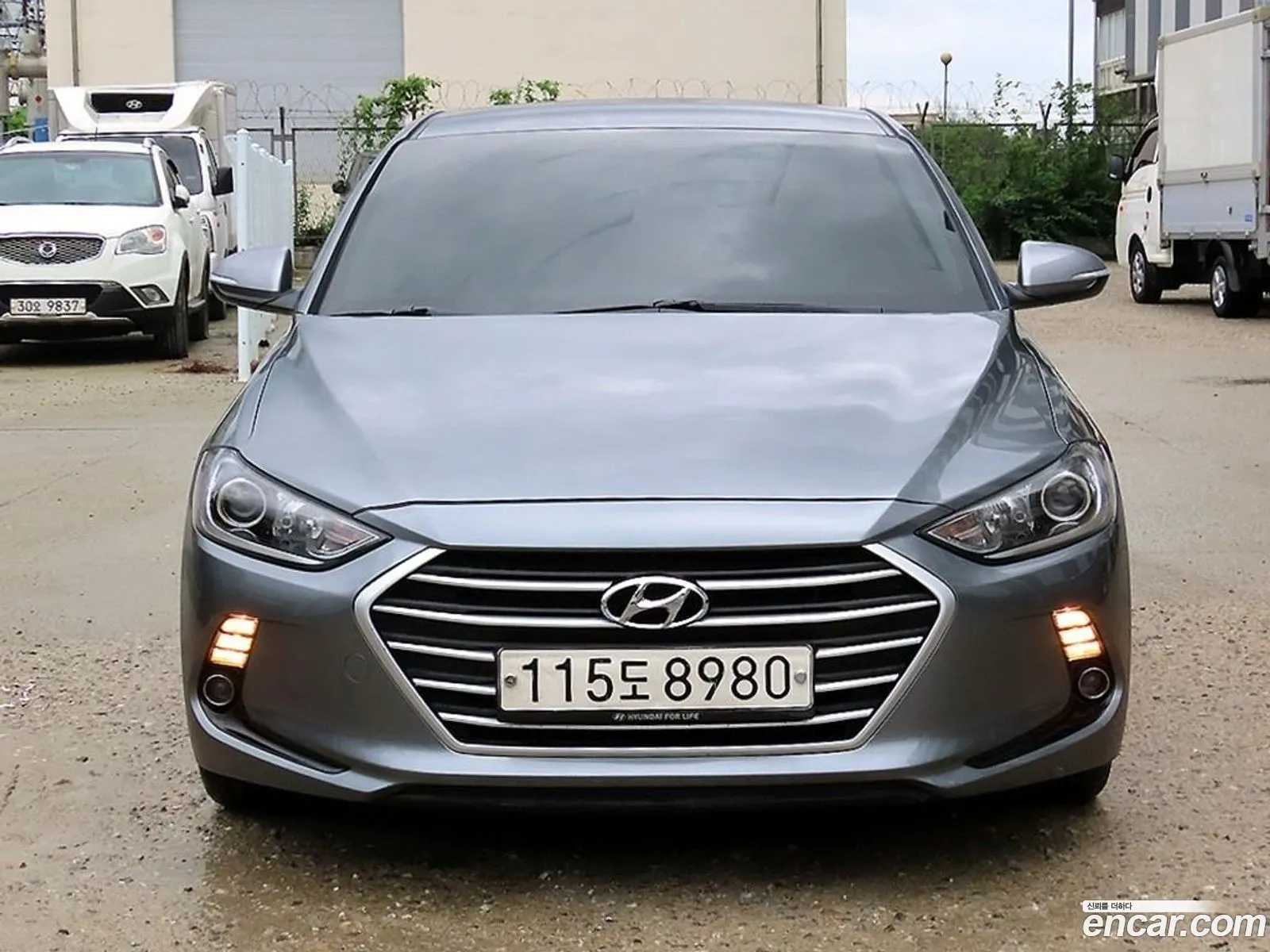 Hyundai Elantra AD 2018 — 13