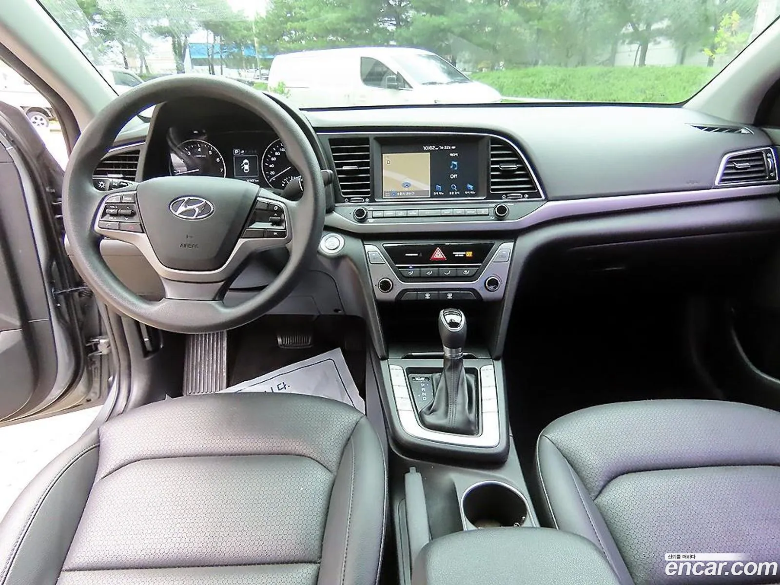 Hyundai Elantra AD 2018 — 15