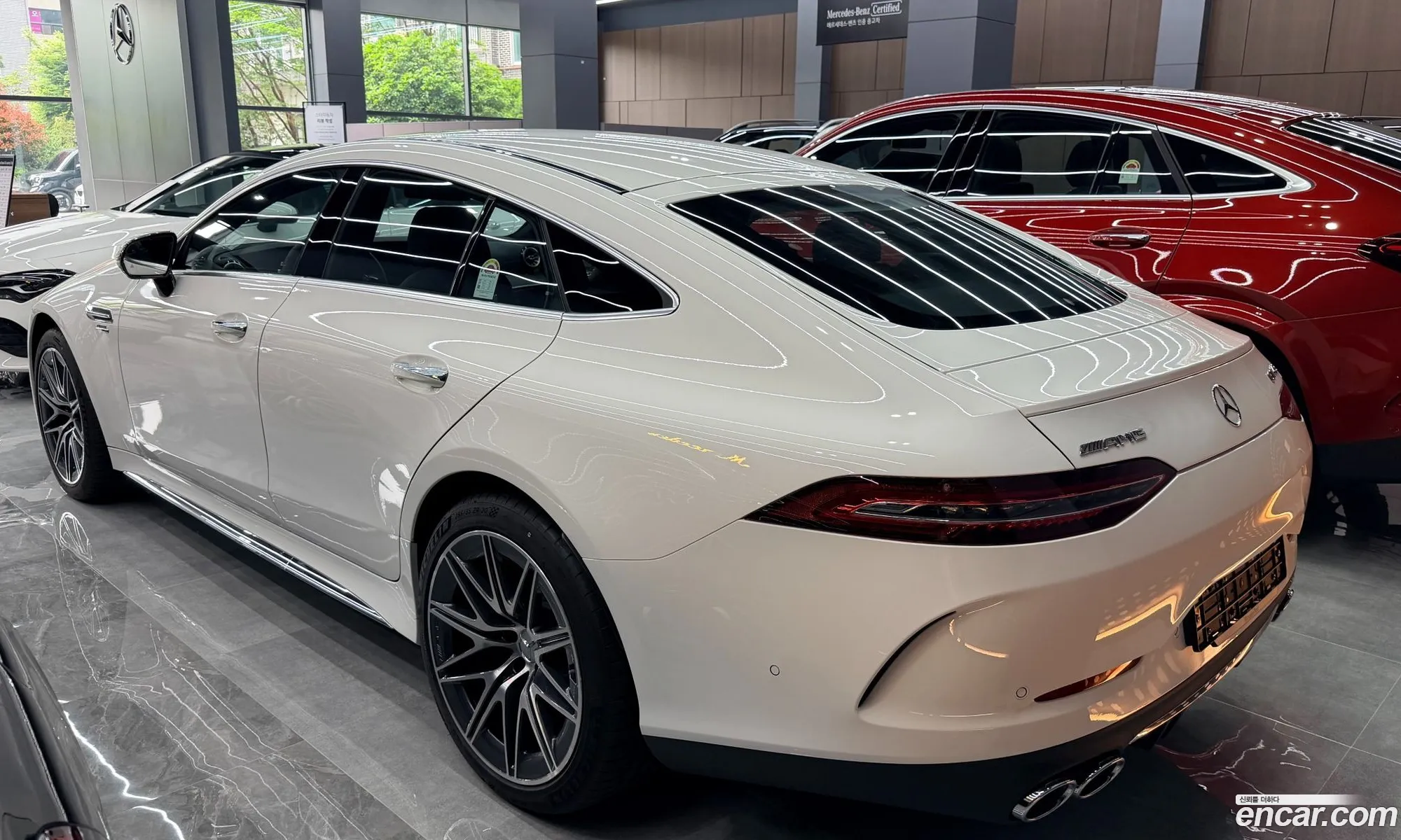 Mercedes-Benz AMG GT 2025 — 14