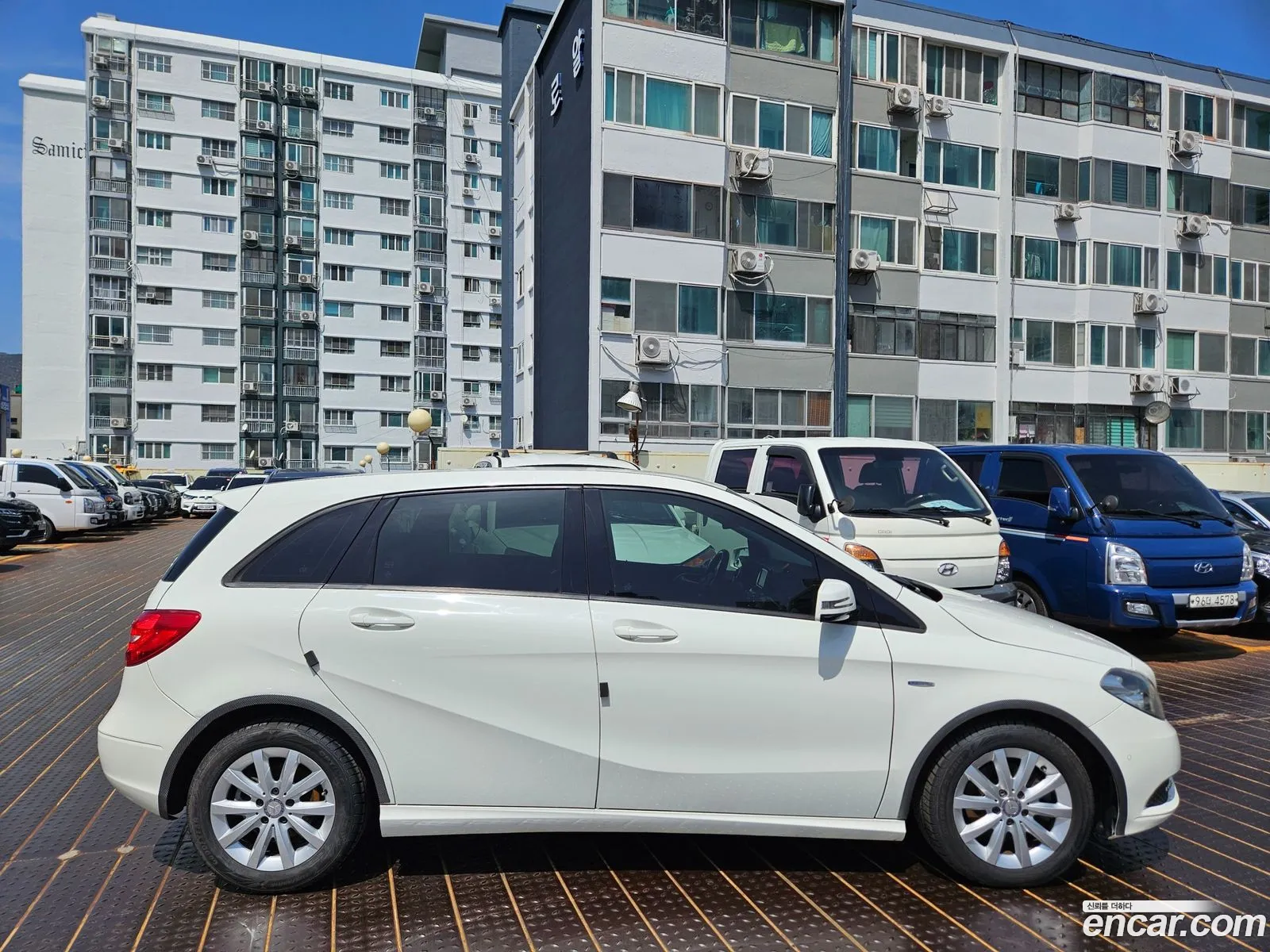 Mercedes-Benz B-Class W246 2012 — 18