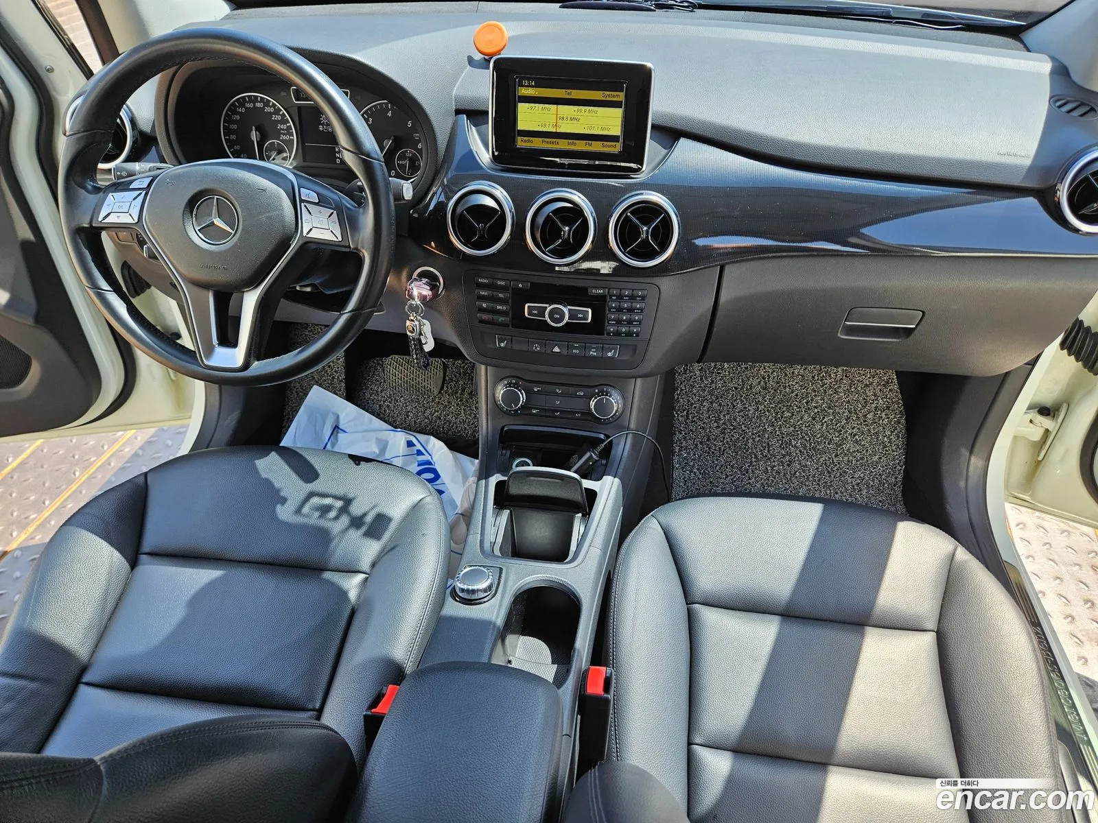 Mercedes-Benz B-Class W246 2012 — 14
