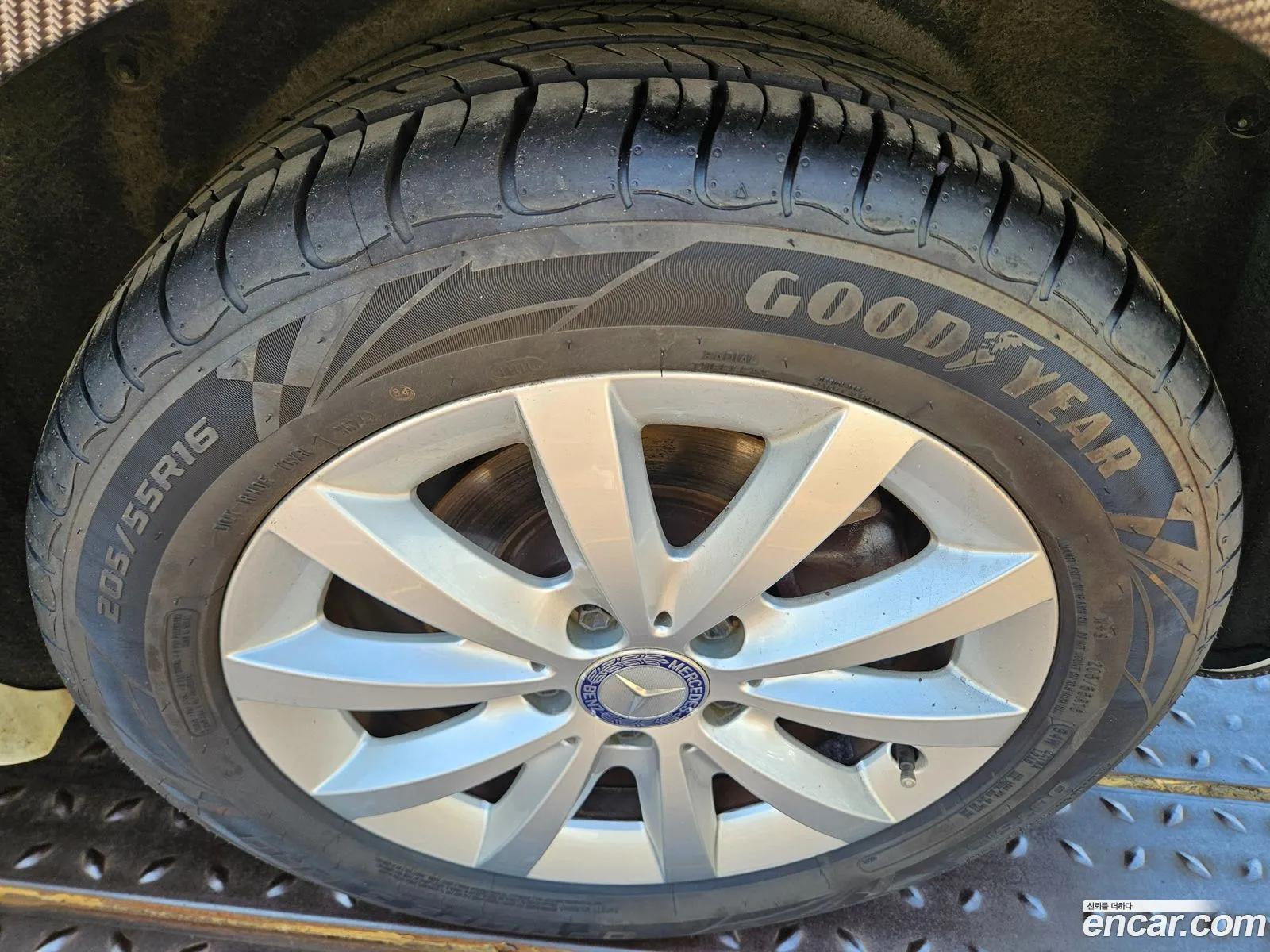 Mercedes-Benz B-Class W246 2012 — 19