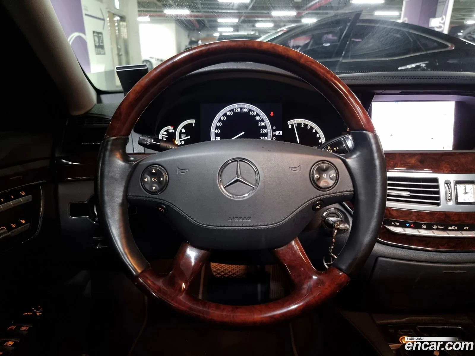 Mercedes-Benz S-Class W221 2008 — 7