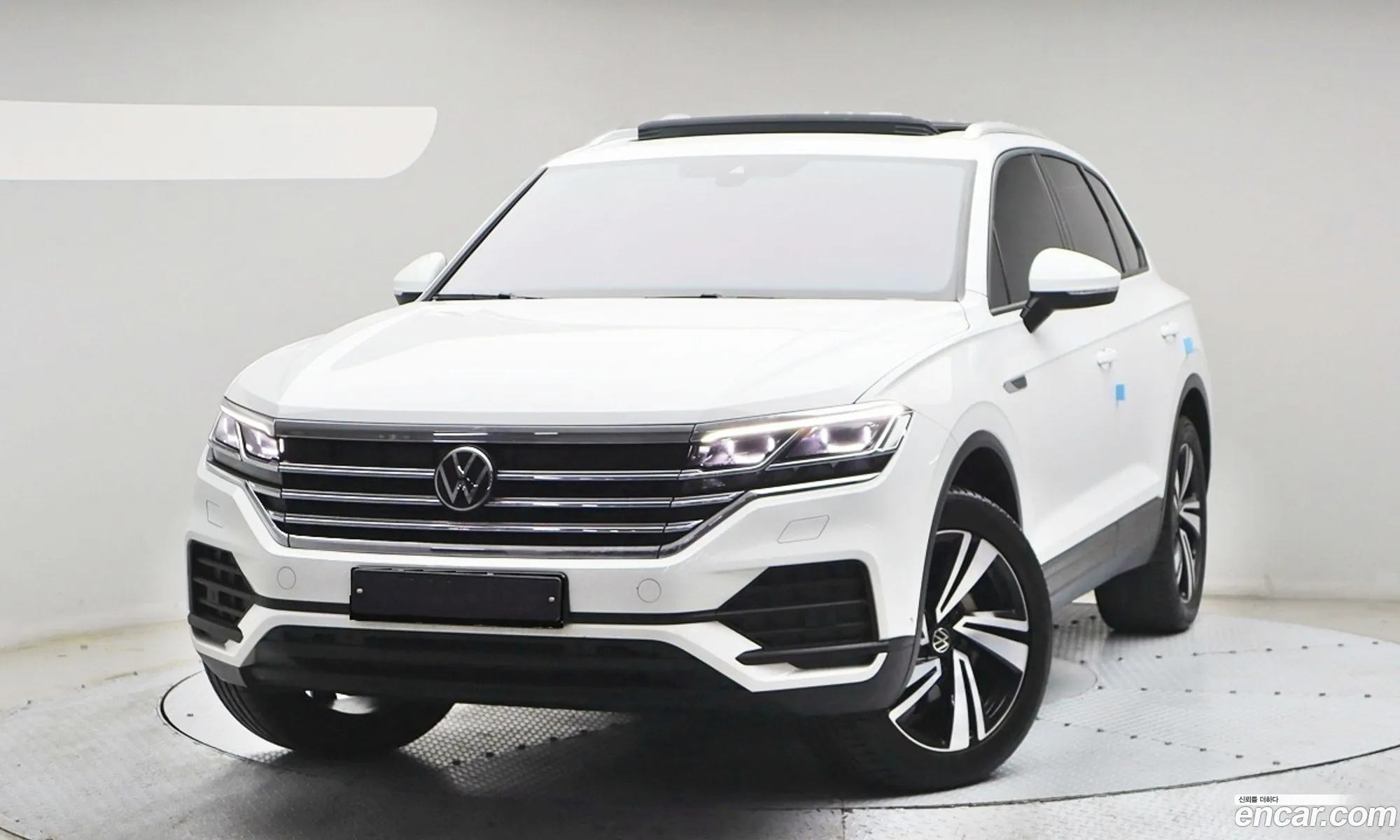 Volkswagen Touareg 2023 — 20