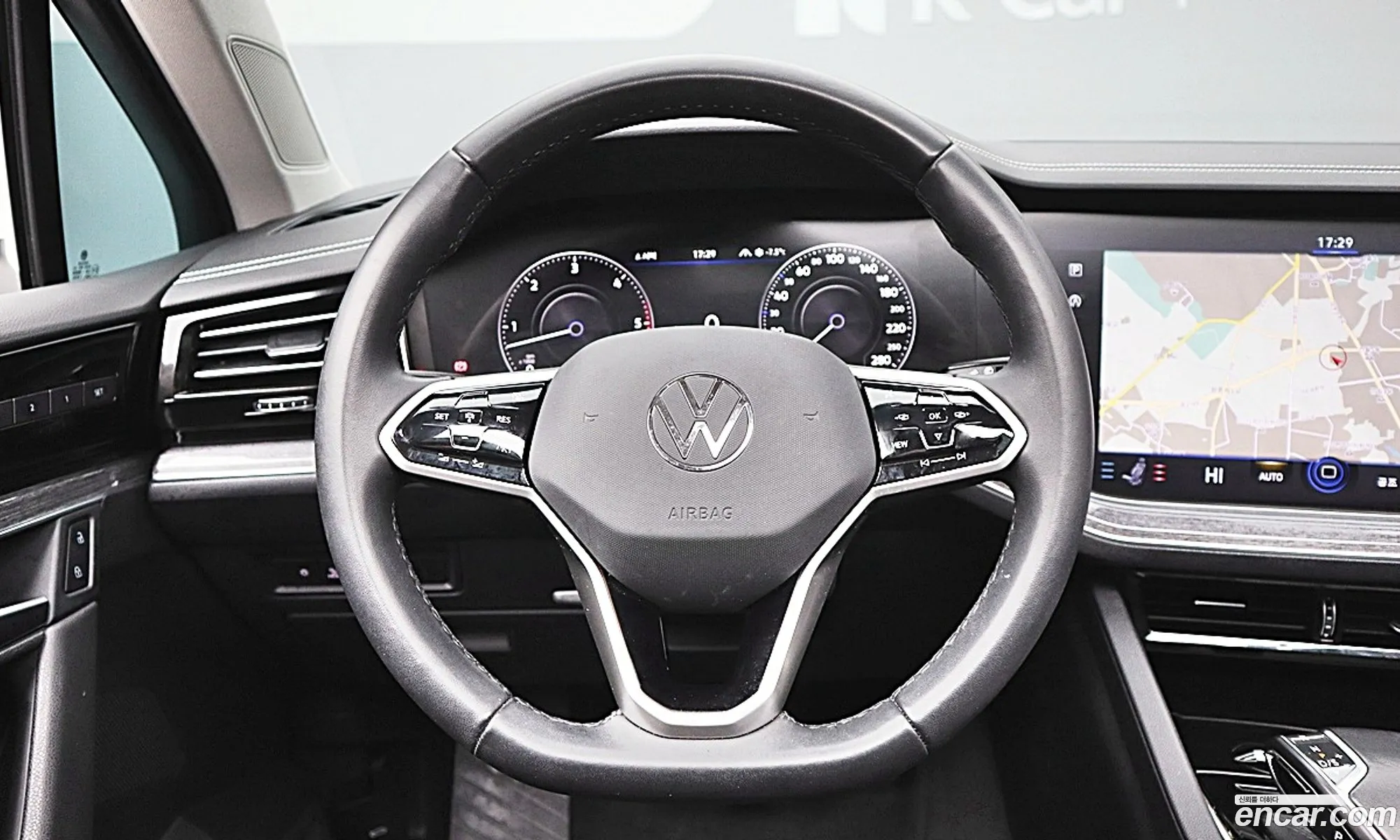 Volkswagen Touareg 2023 — 8