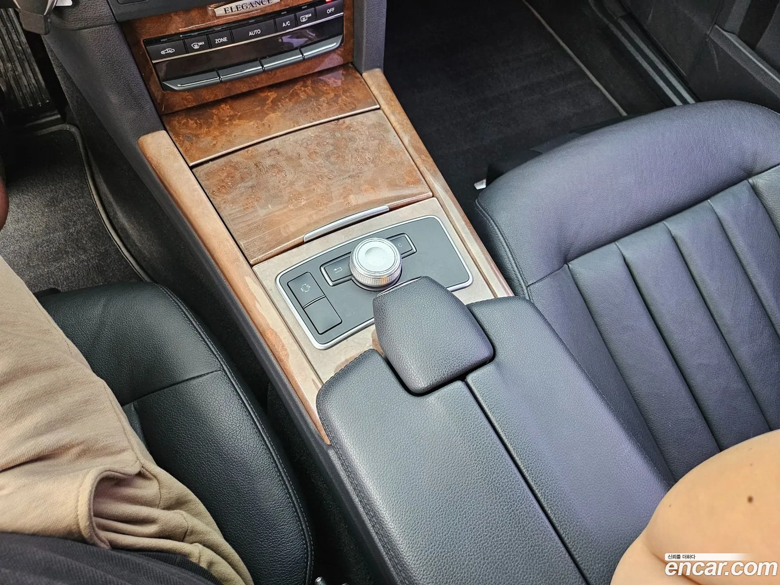 Mercedes-Benz E-Class W212 2012 — 16