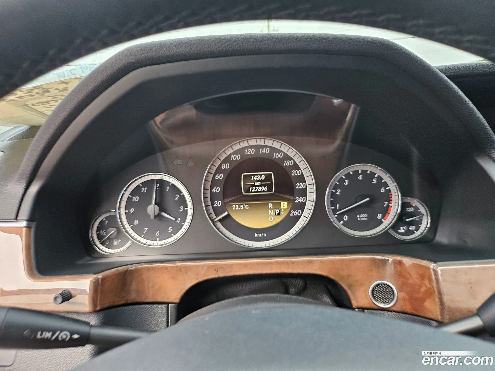 Mercedes-Benz E-Class W212 2012 — 18