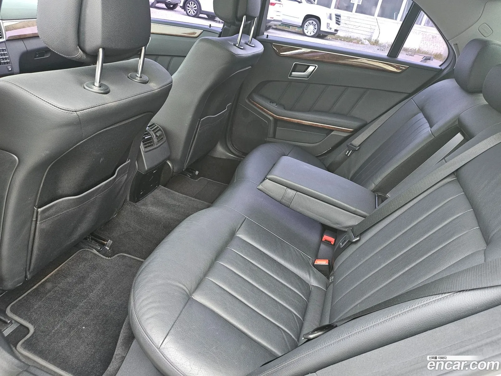 Mercedes-Benz E-Class W212 2012 — 11