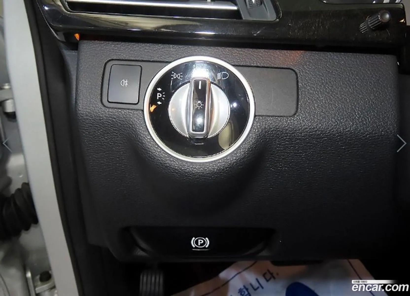 Mercedes-Benz E-Class W212 2011 — 17