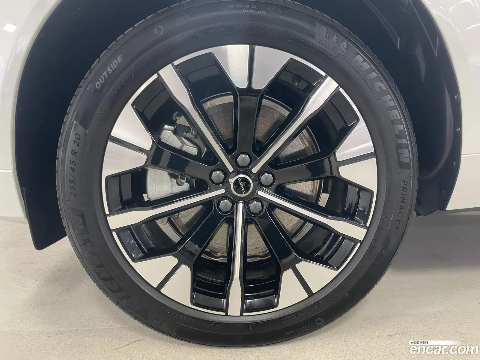 Volvo XC60 2025 — 6