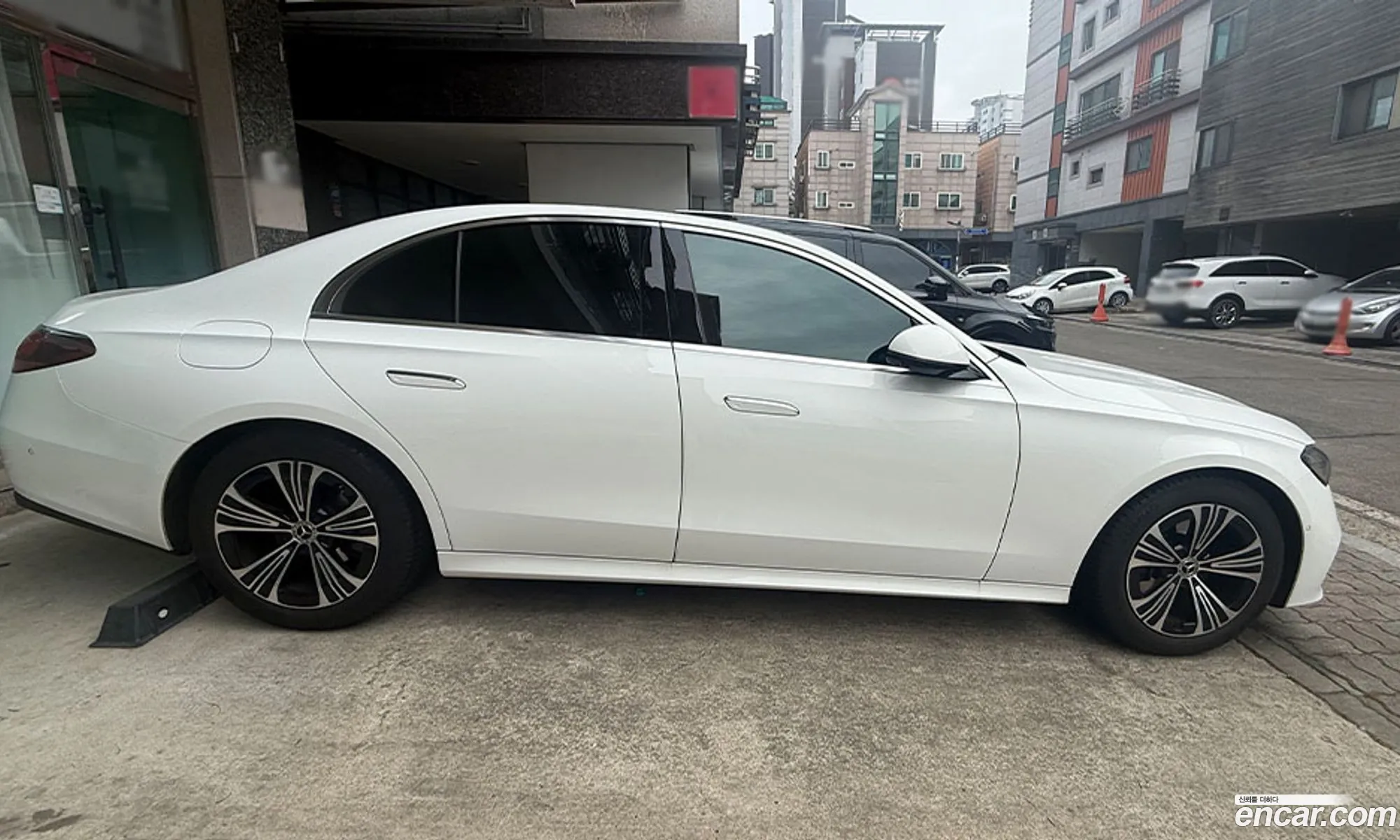 Mercedes-Benz E-Class W214 2024 — 14
