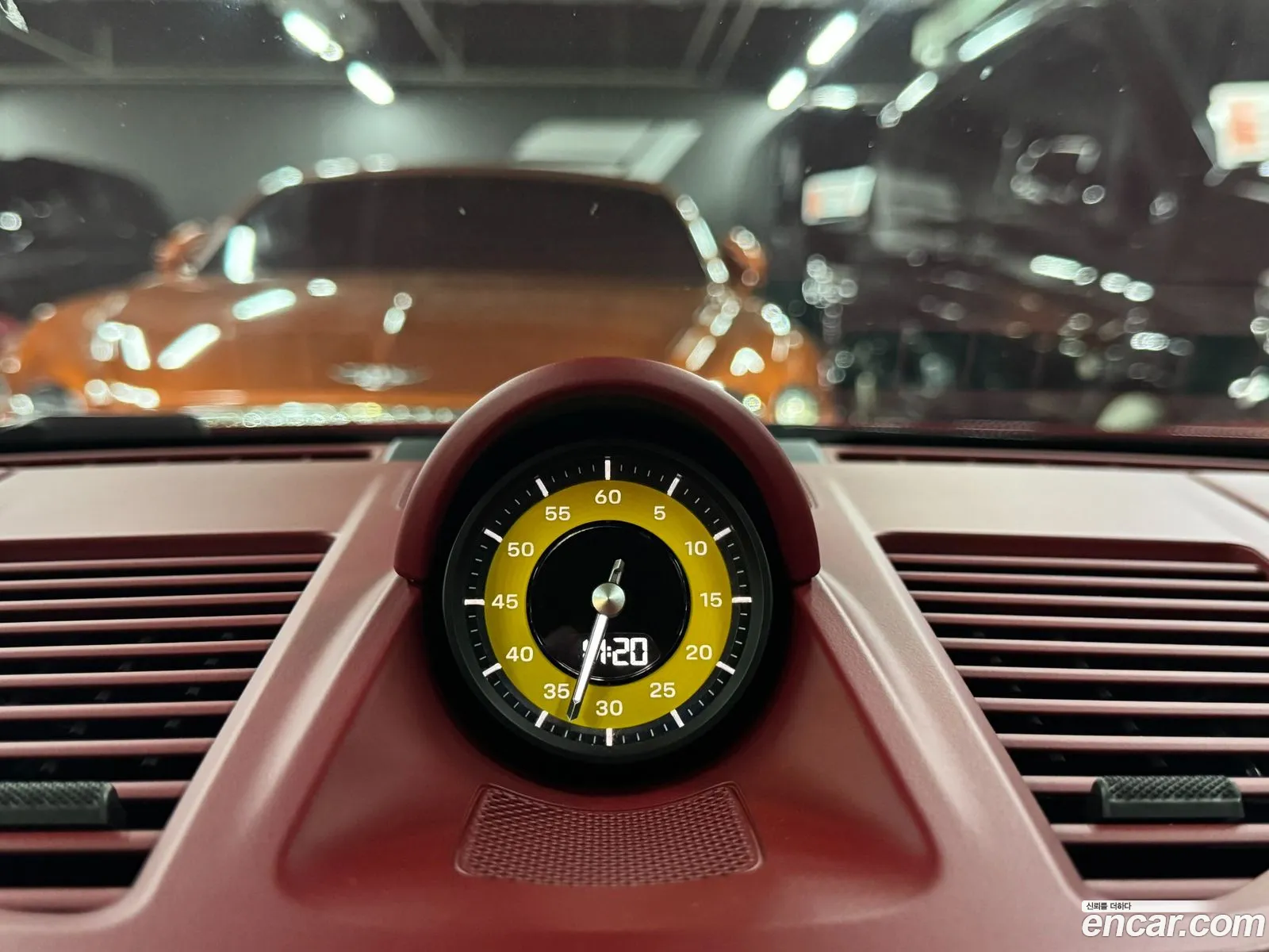Porsche 911 2023 — 12