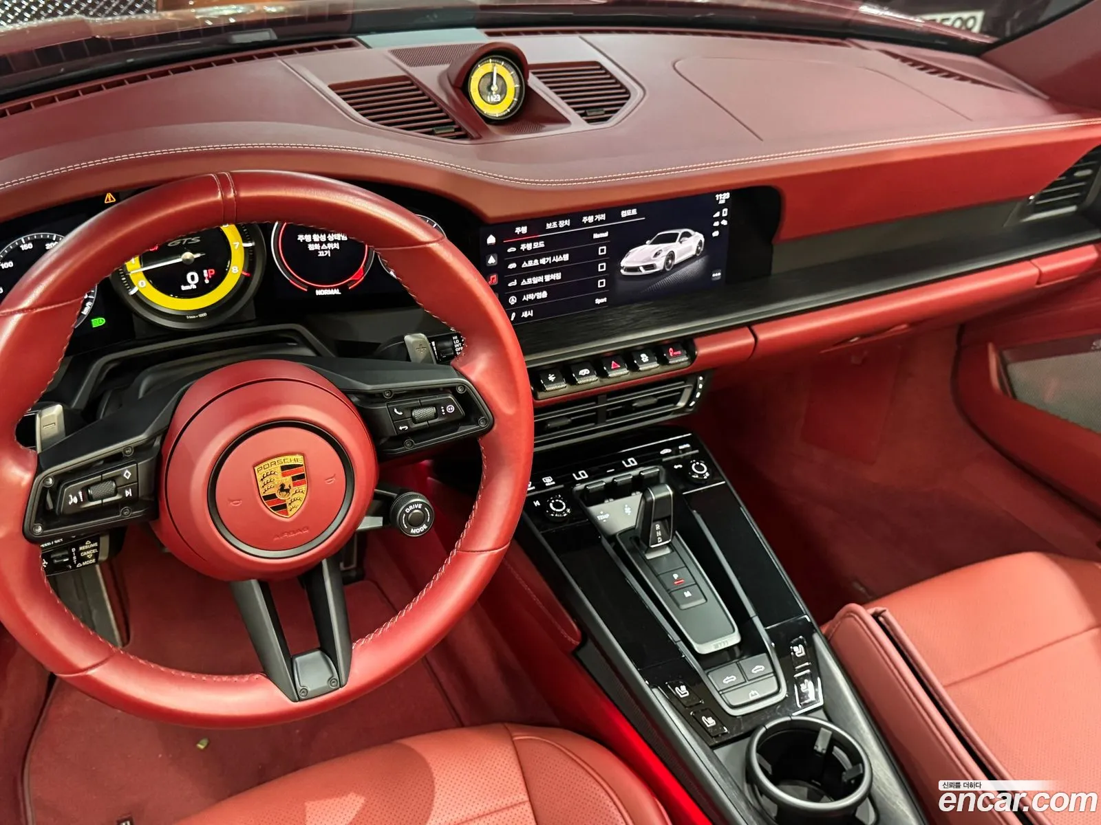 Porsche 911 2023 — 17