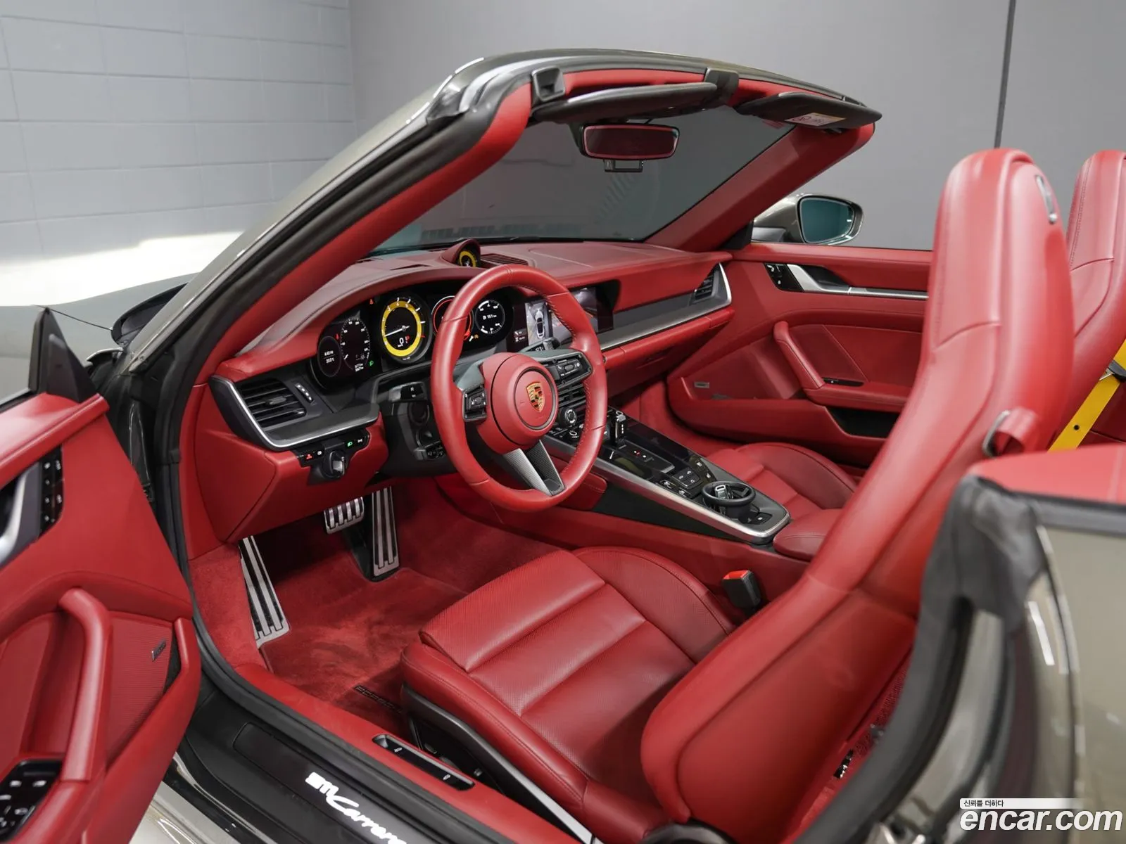 Porsche 911 2021 — 18