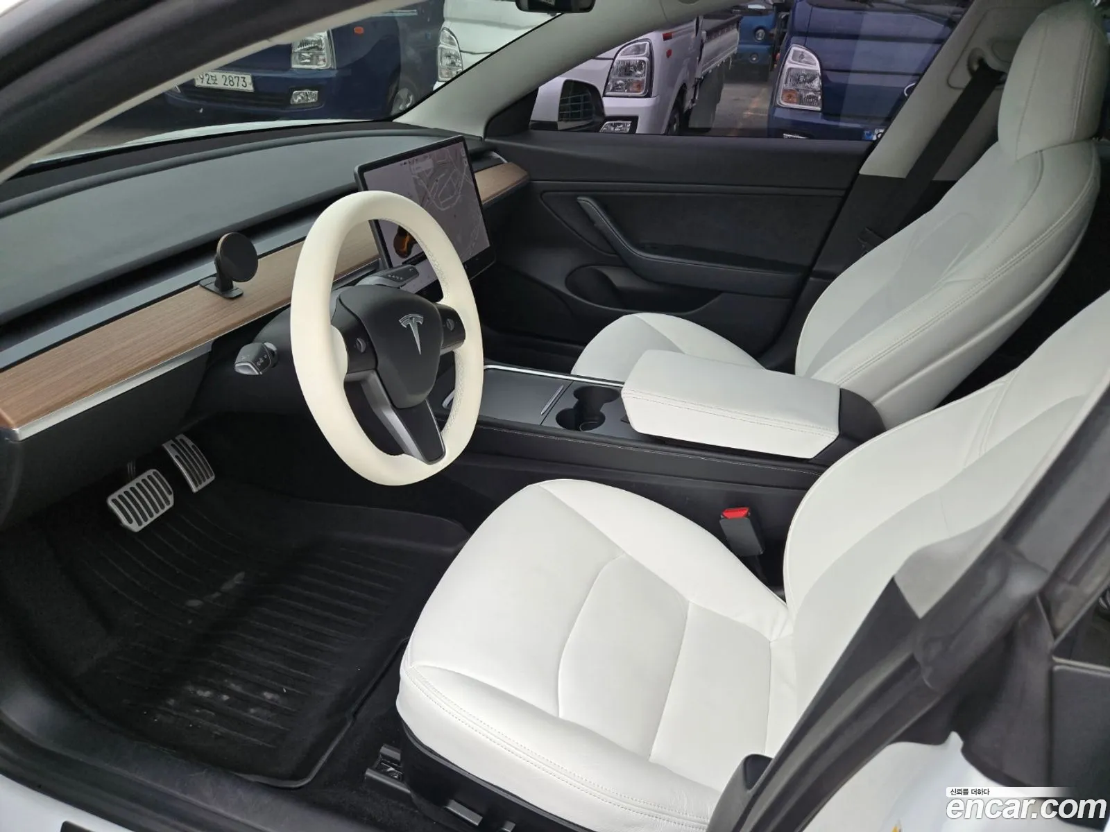 Tesla Model 3 2021 — 12