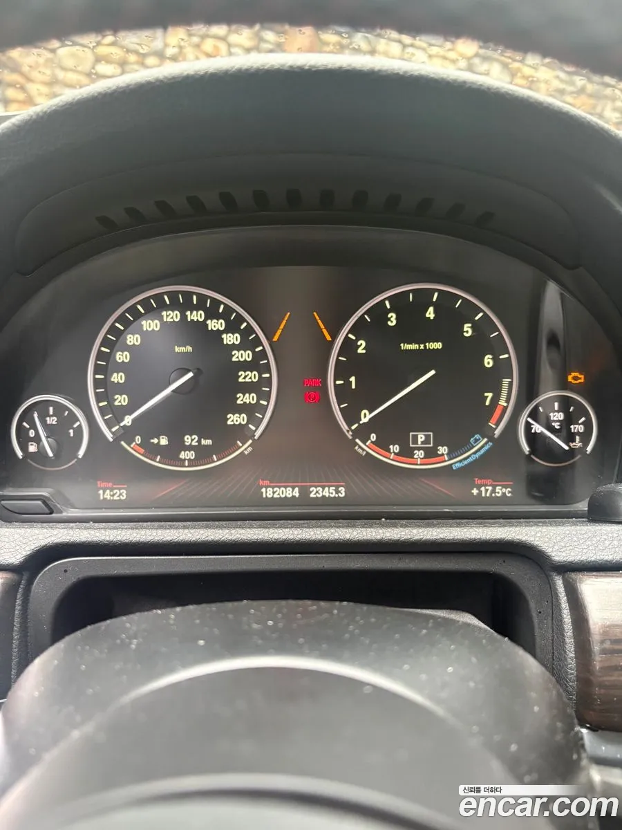 BMW 5 Series GT 2011 — 17