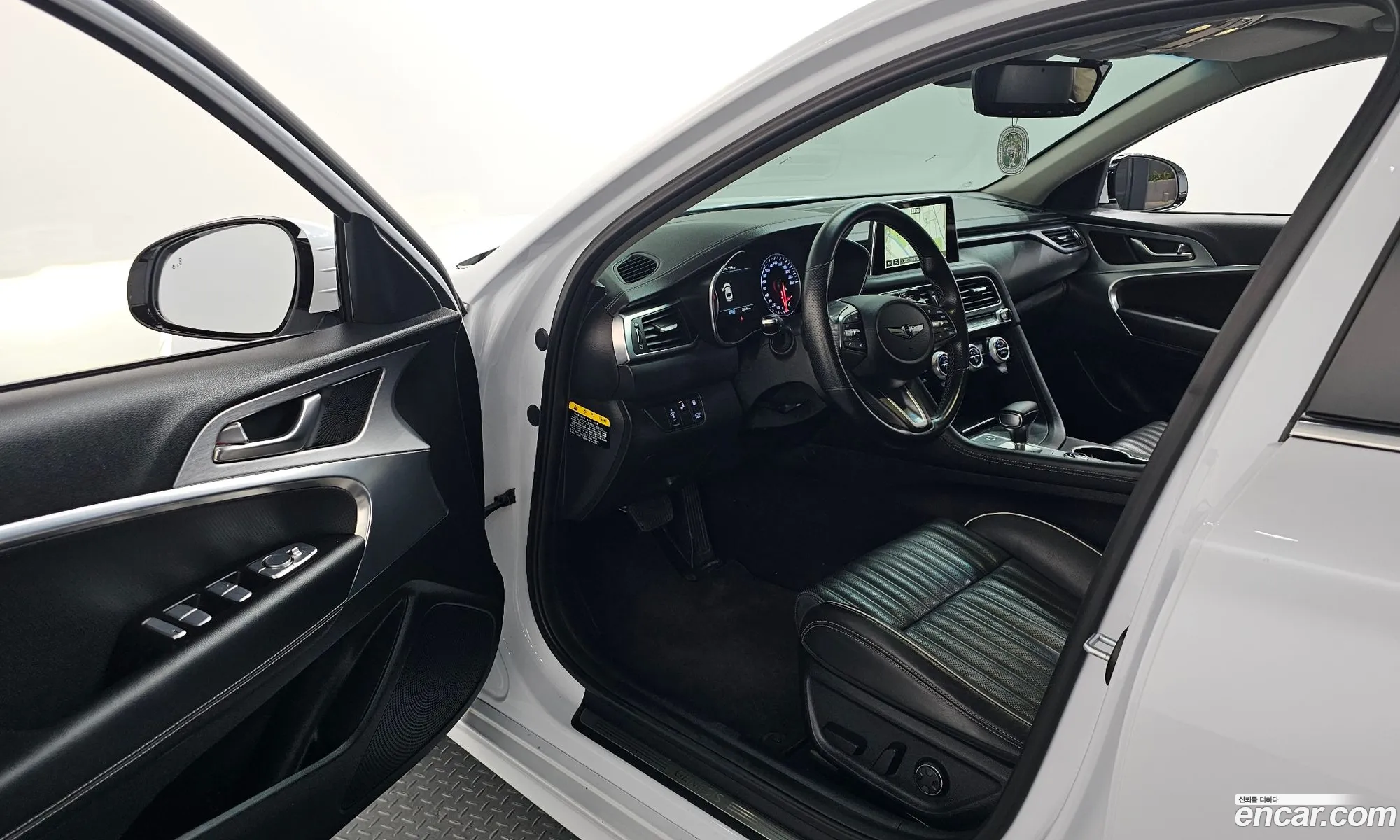 Genesis G70 2019 — 15