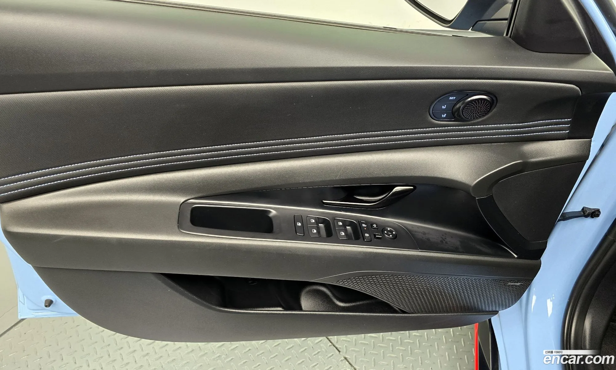 Hyundai Elantra 2023 — 12