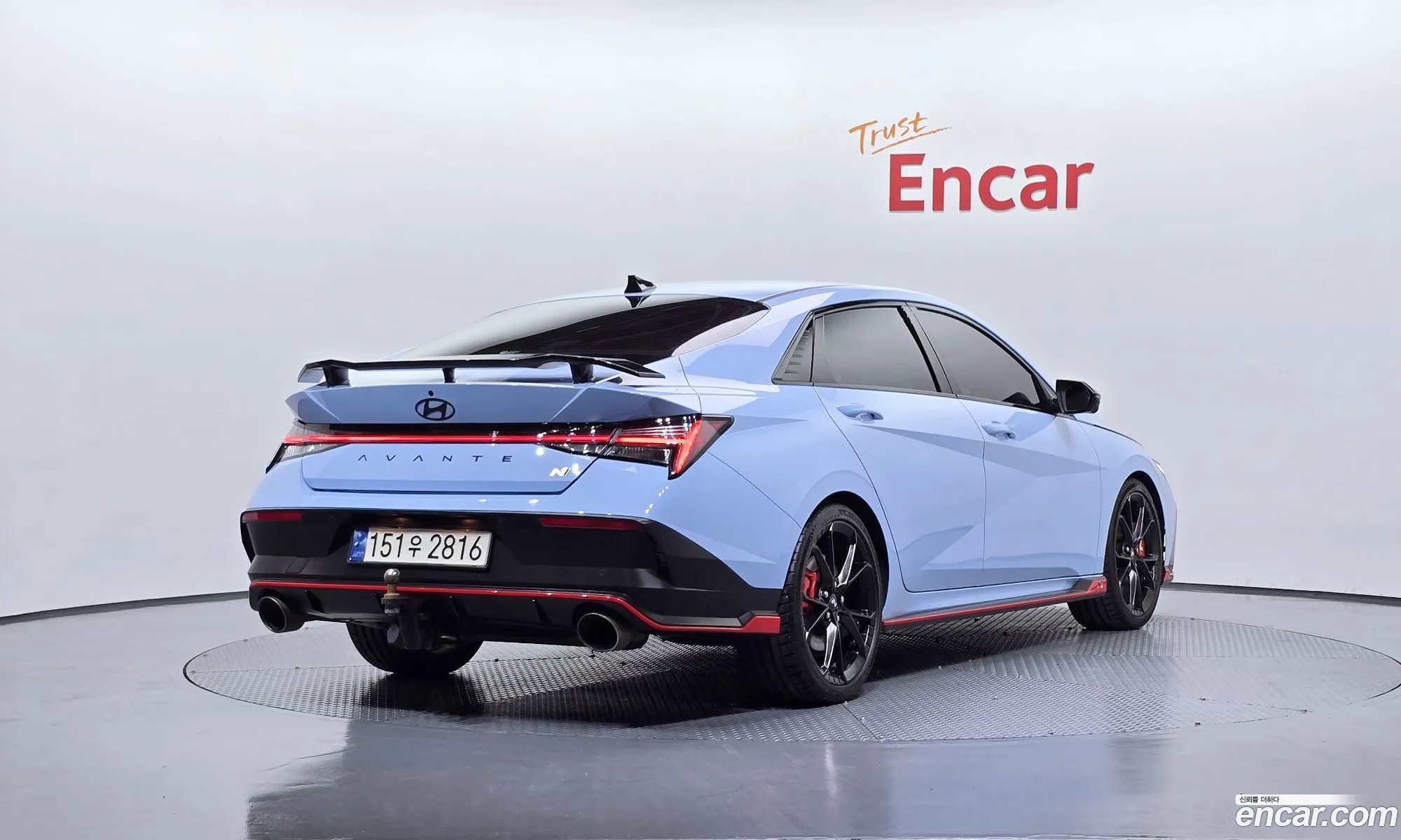 Hyundai Elantra 2023 — 32