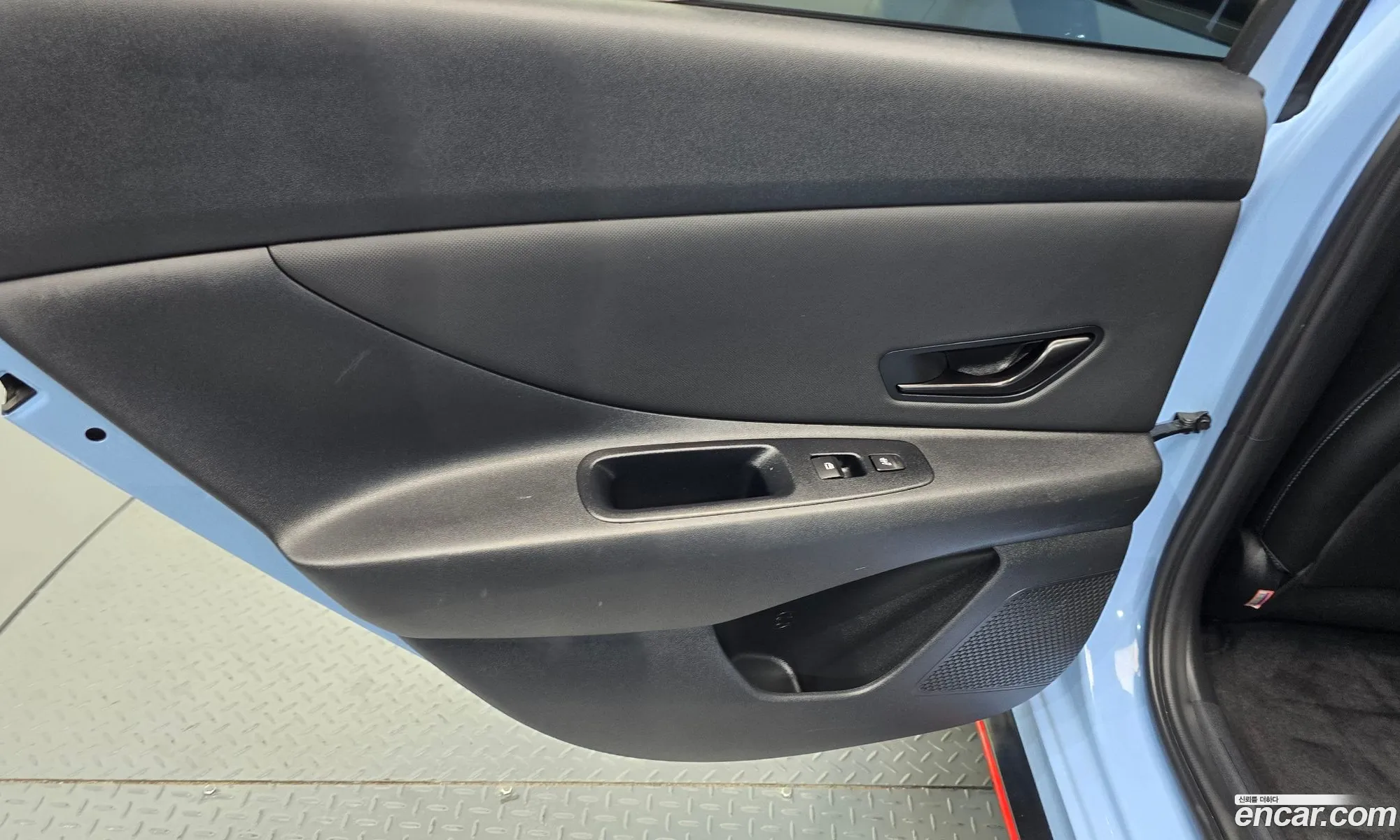 Hyundai Elantra 2023 — 31