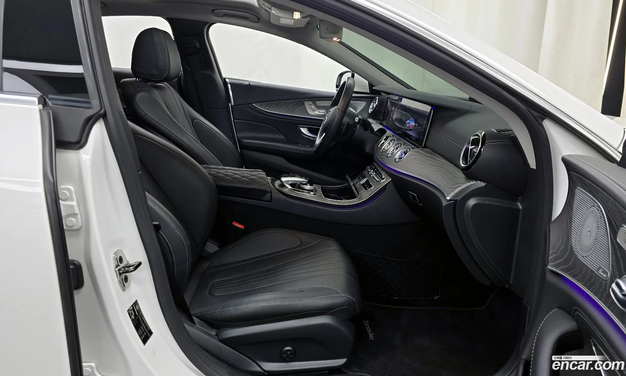 Mercedes-Benz CLS-Class C257 2019 — 31