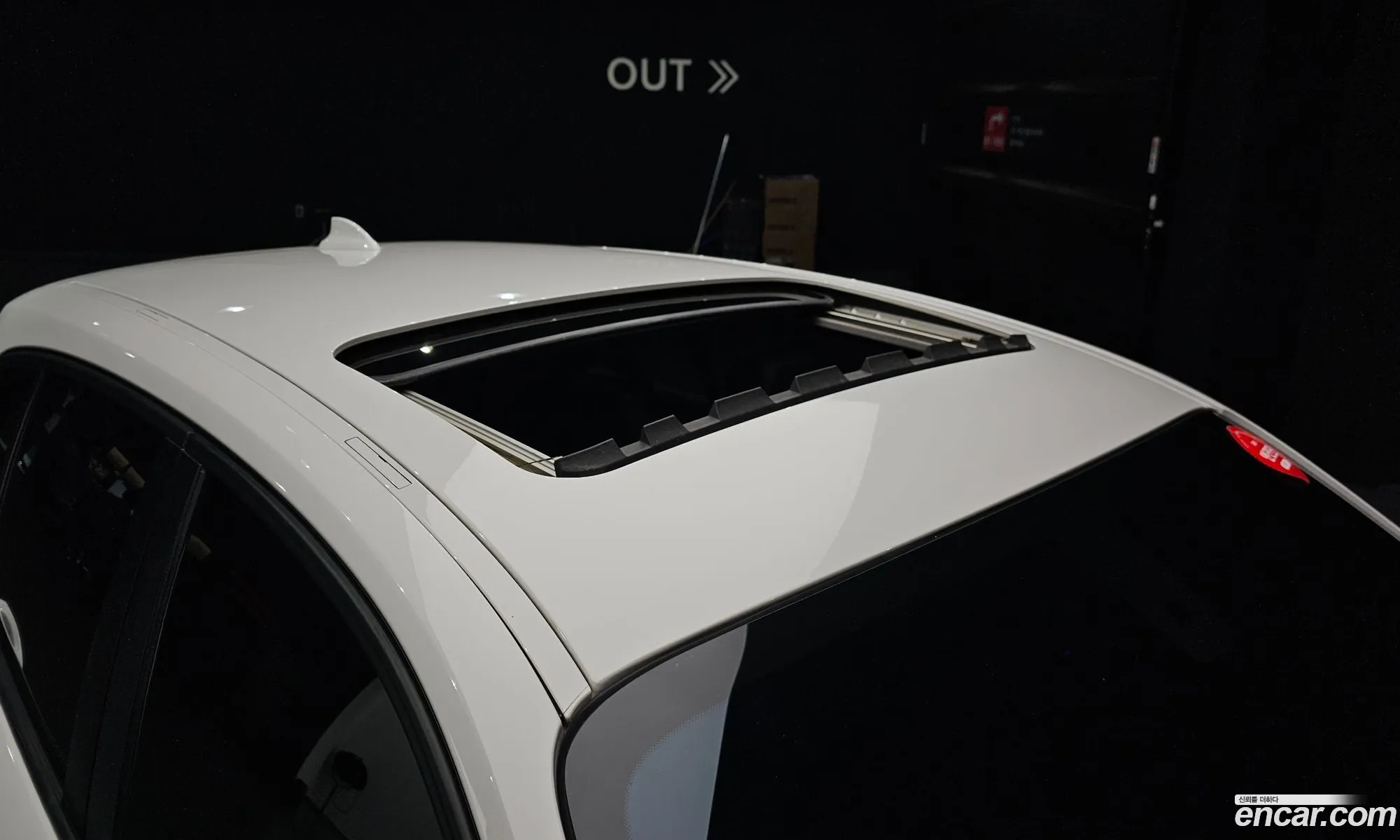 BMW 1 Series 2017 WBA1S5100H5G76747 — 4