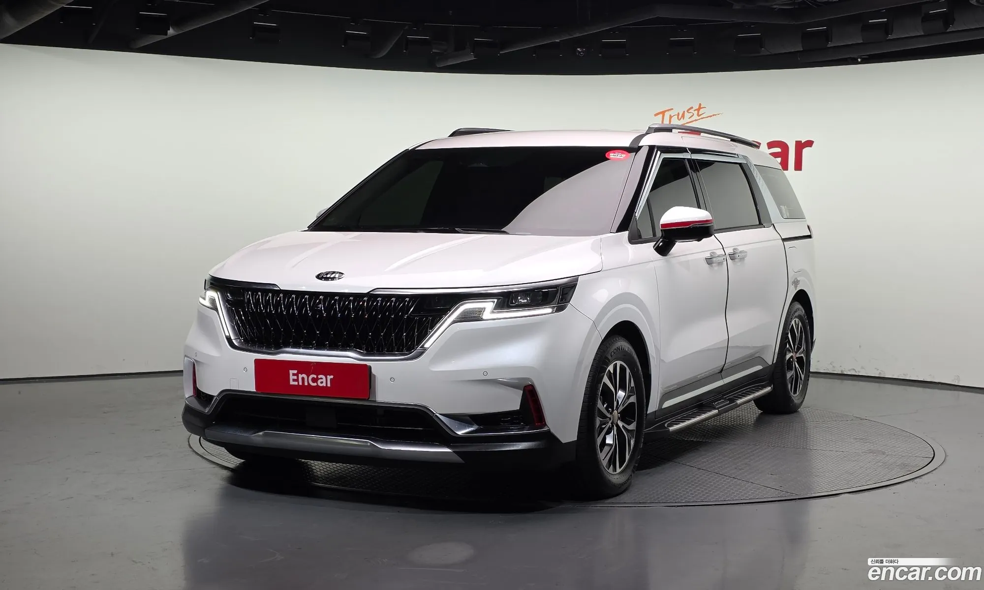 Kia Carnival 2021 — 4
