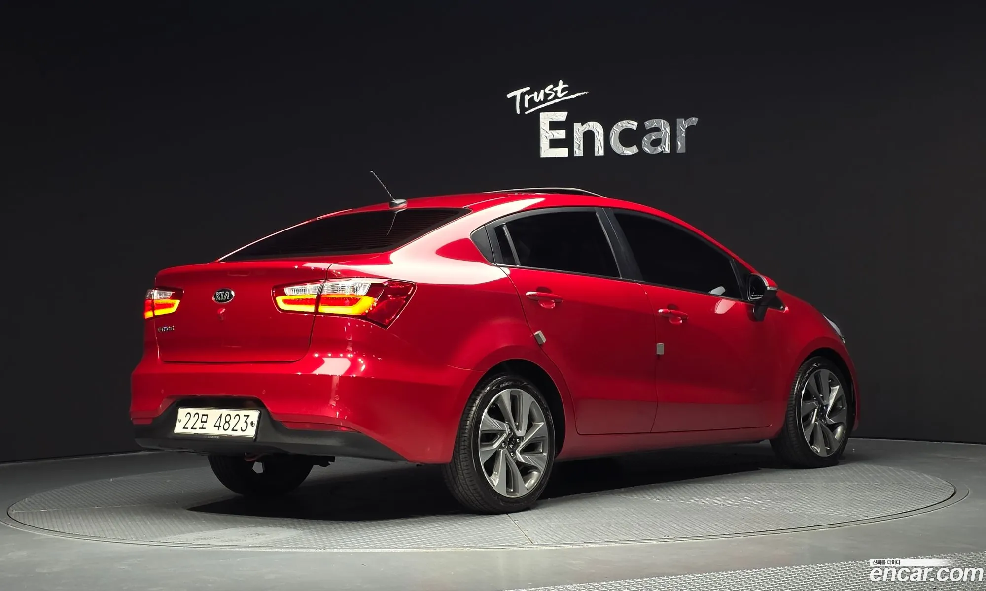 Kia Pride 2015 — 13
