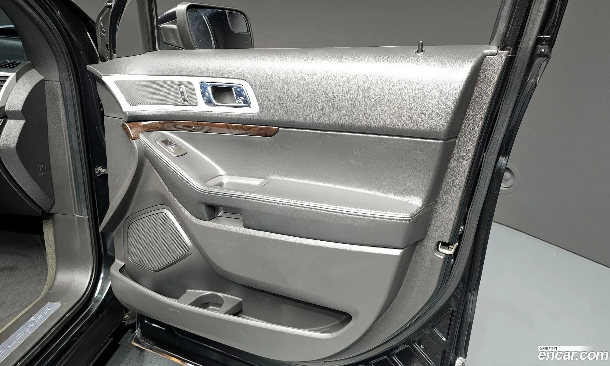 Ford Explorer 2012 1FM5K8F80DGB45320 — 8