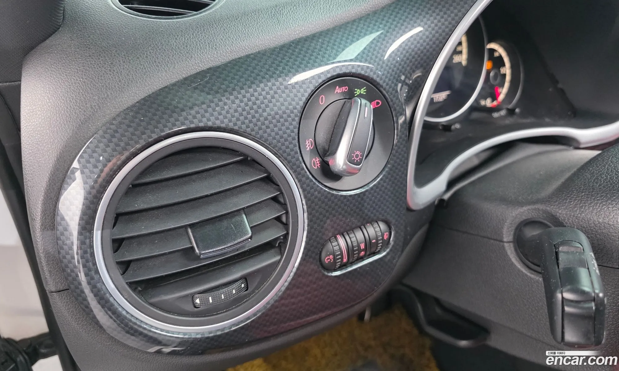Volkswagen The Beetle 2013 — 18