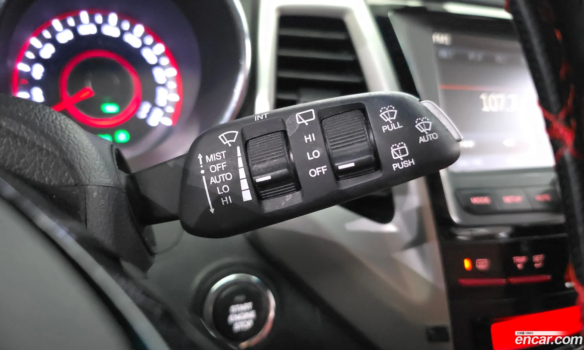 KG Mobility (SsangYong) Tivoli 2015 — 7