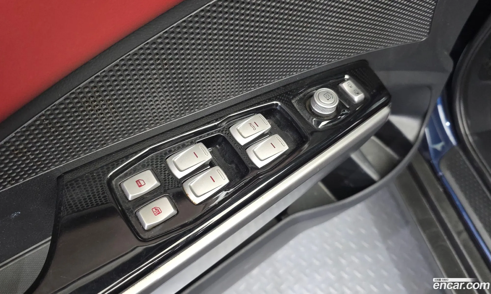 KG Mobility (SsangYong) Tivoli 2015 — 10