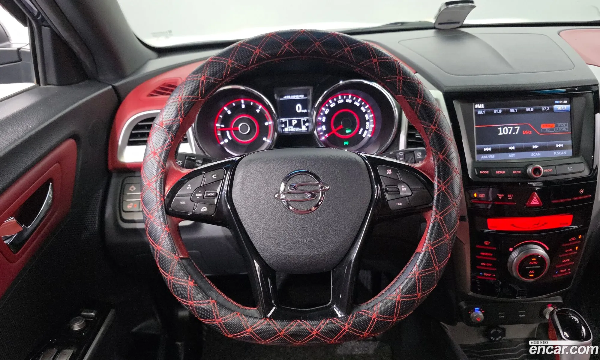 KG Mobility (SsangYong) Tivoli 2015 — 6