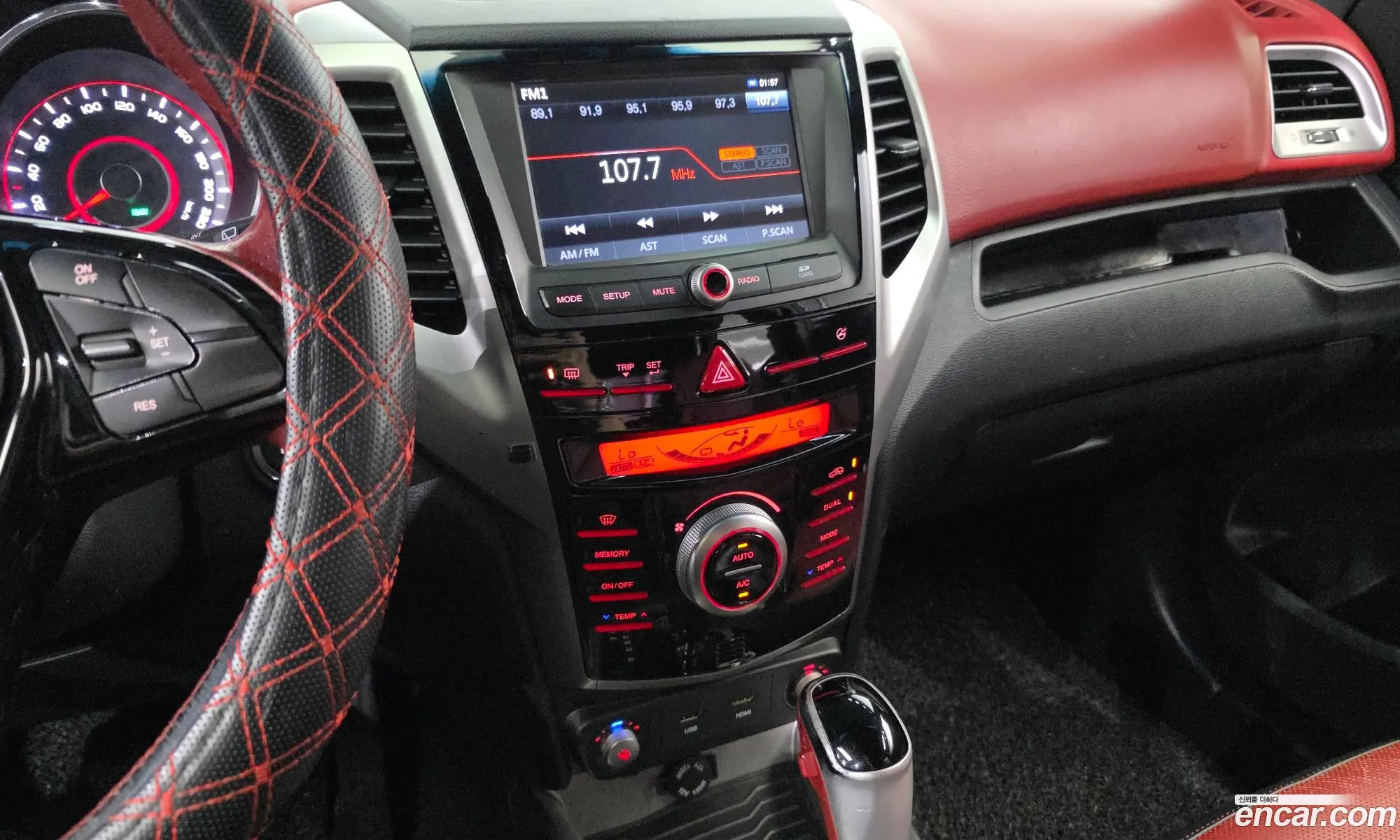 KG Mobility (SsangYong) Tivoli 2015 — 11