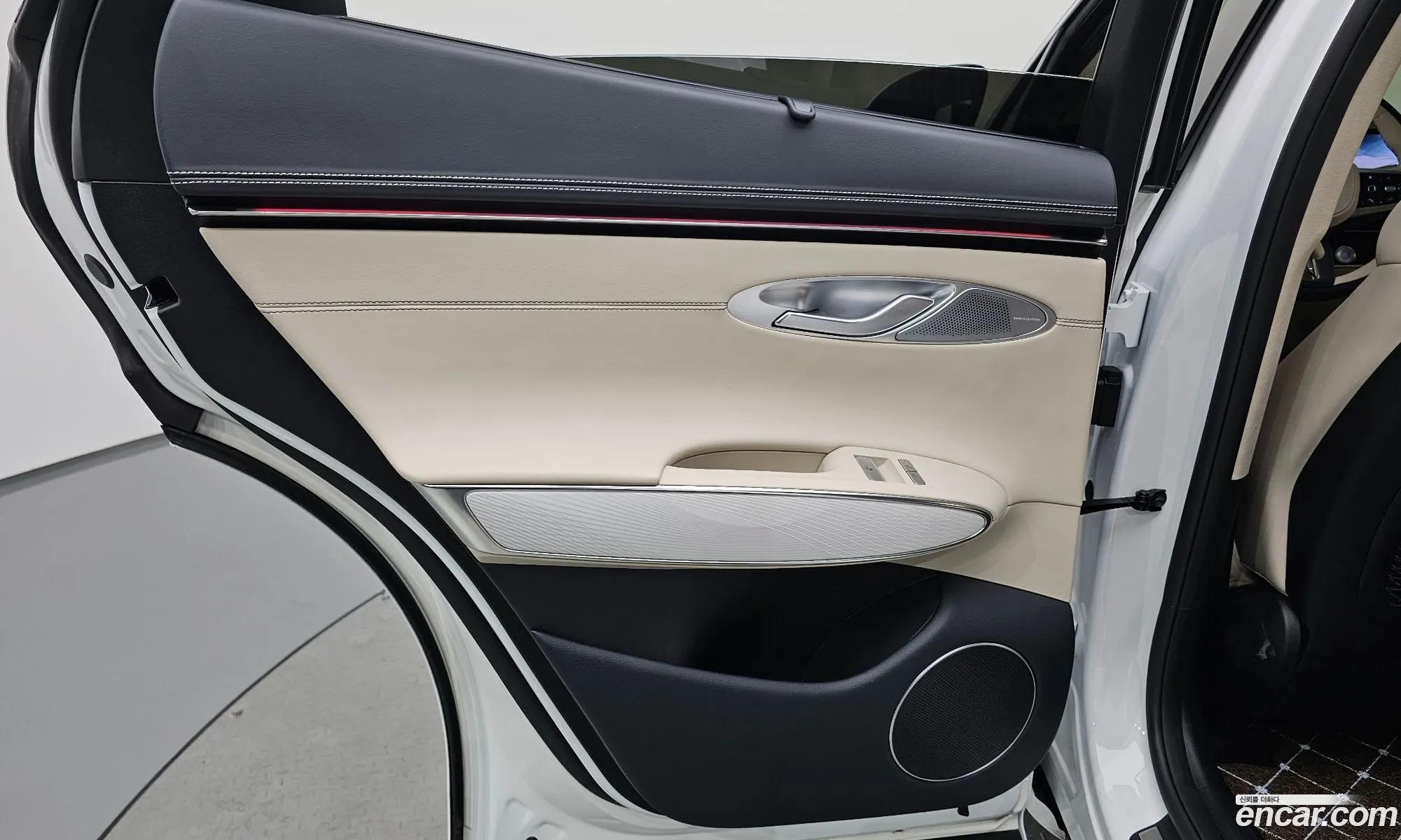 Genesis GV70 2024 — 8
