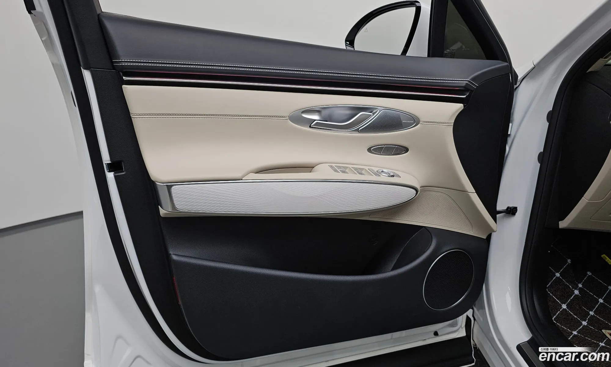 Genesis GV70 2024 — 30