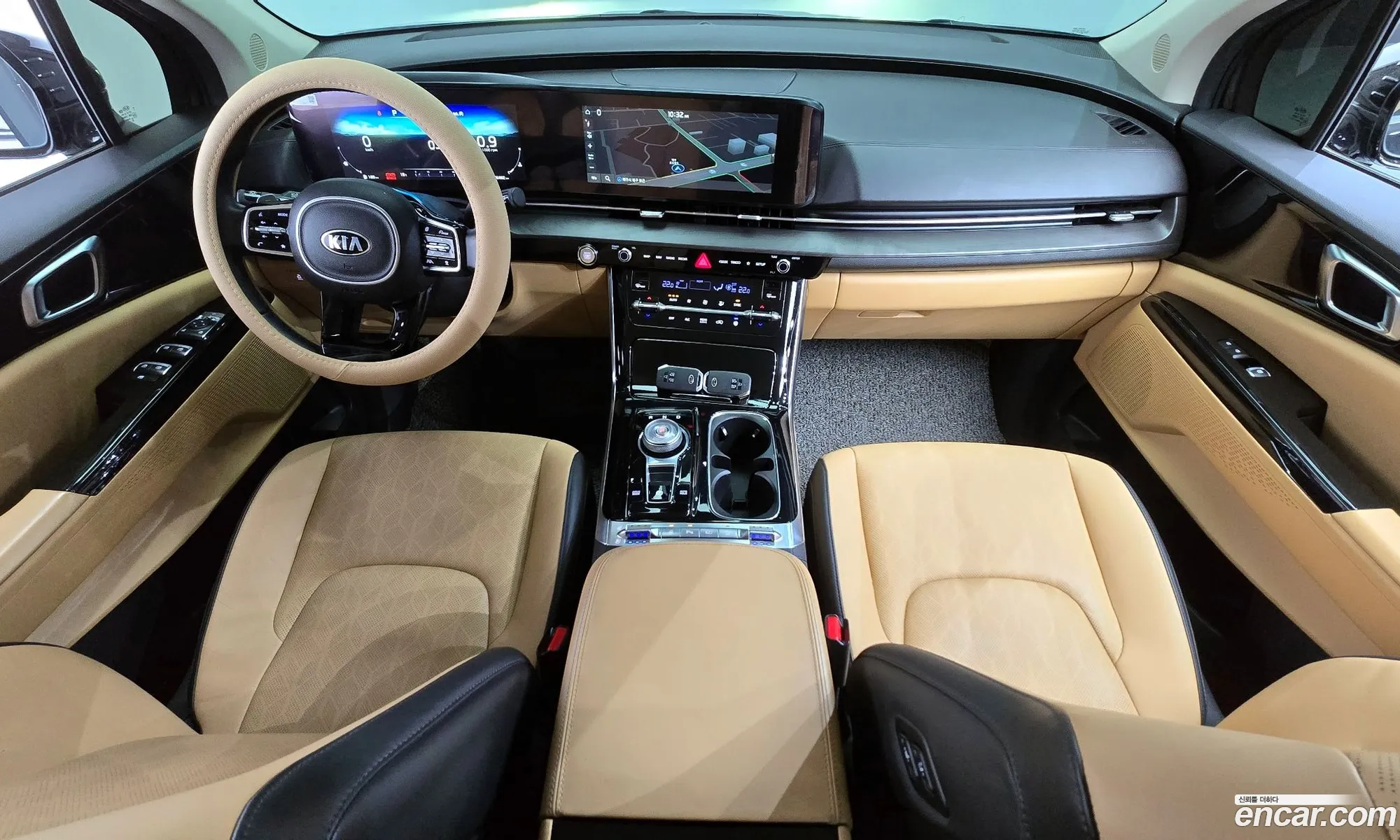 Kia Carnival 2021 — 17