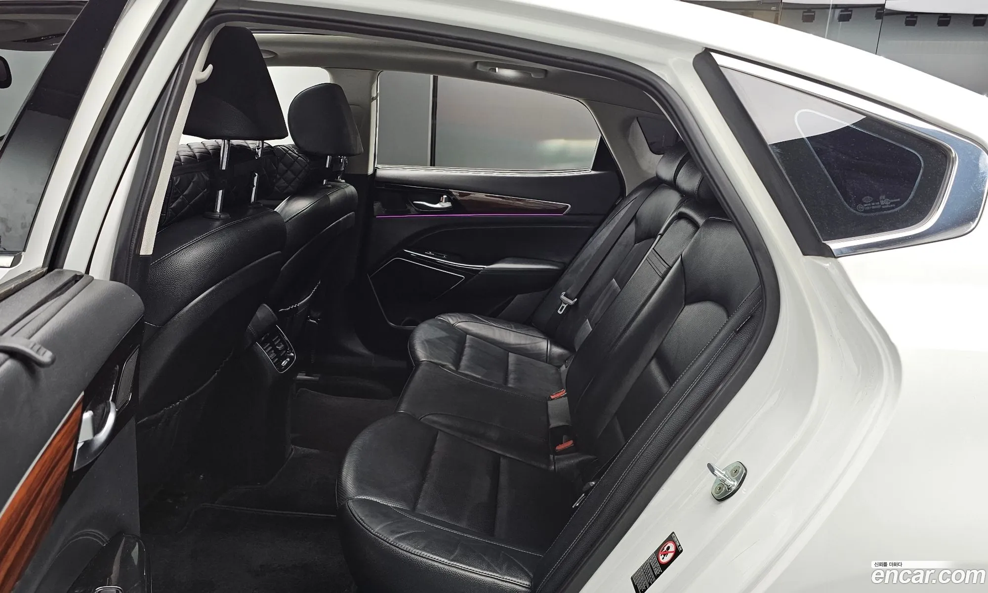 Kia K7 2016 — 18