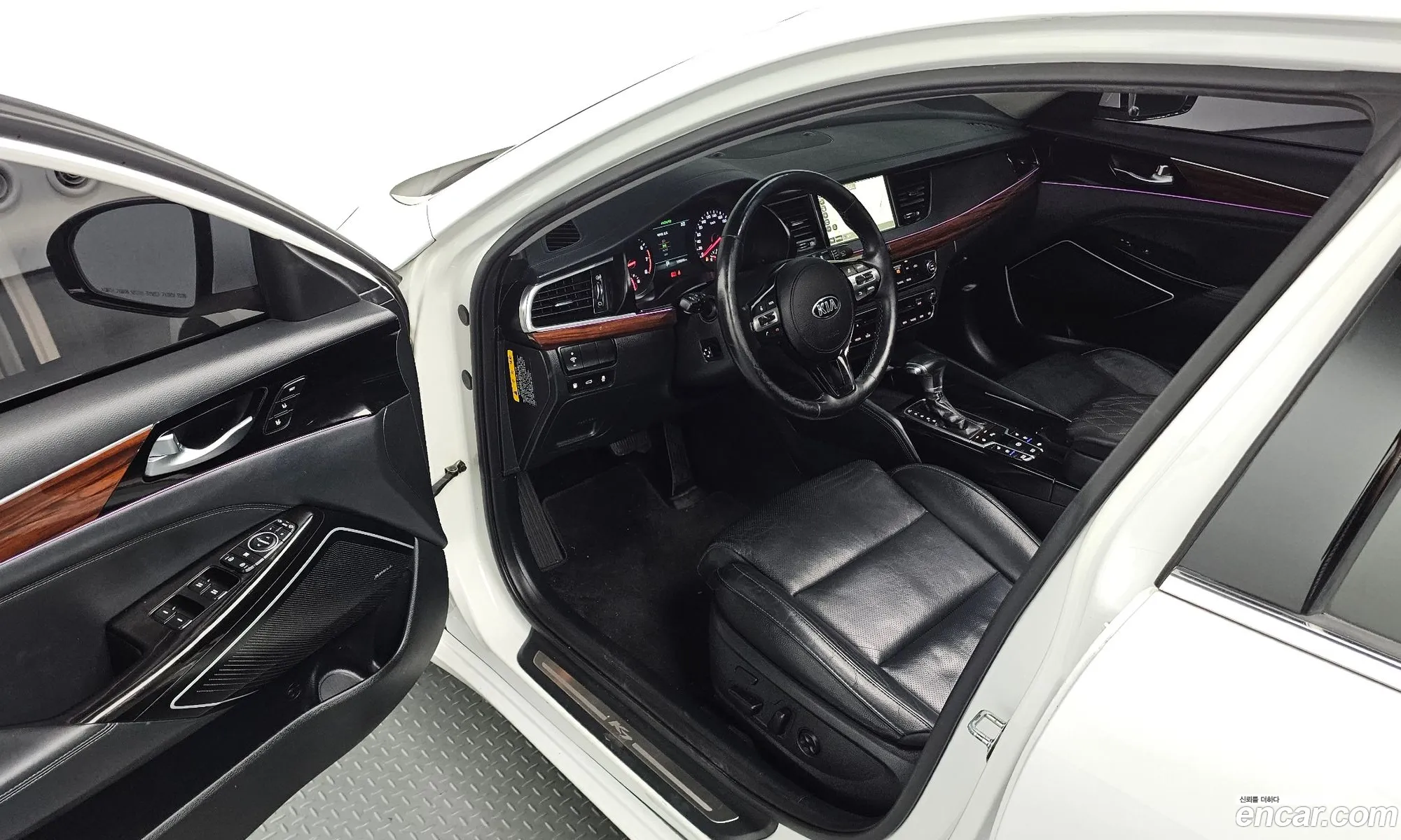 Kia K7 2016 — 16