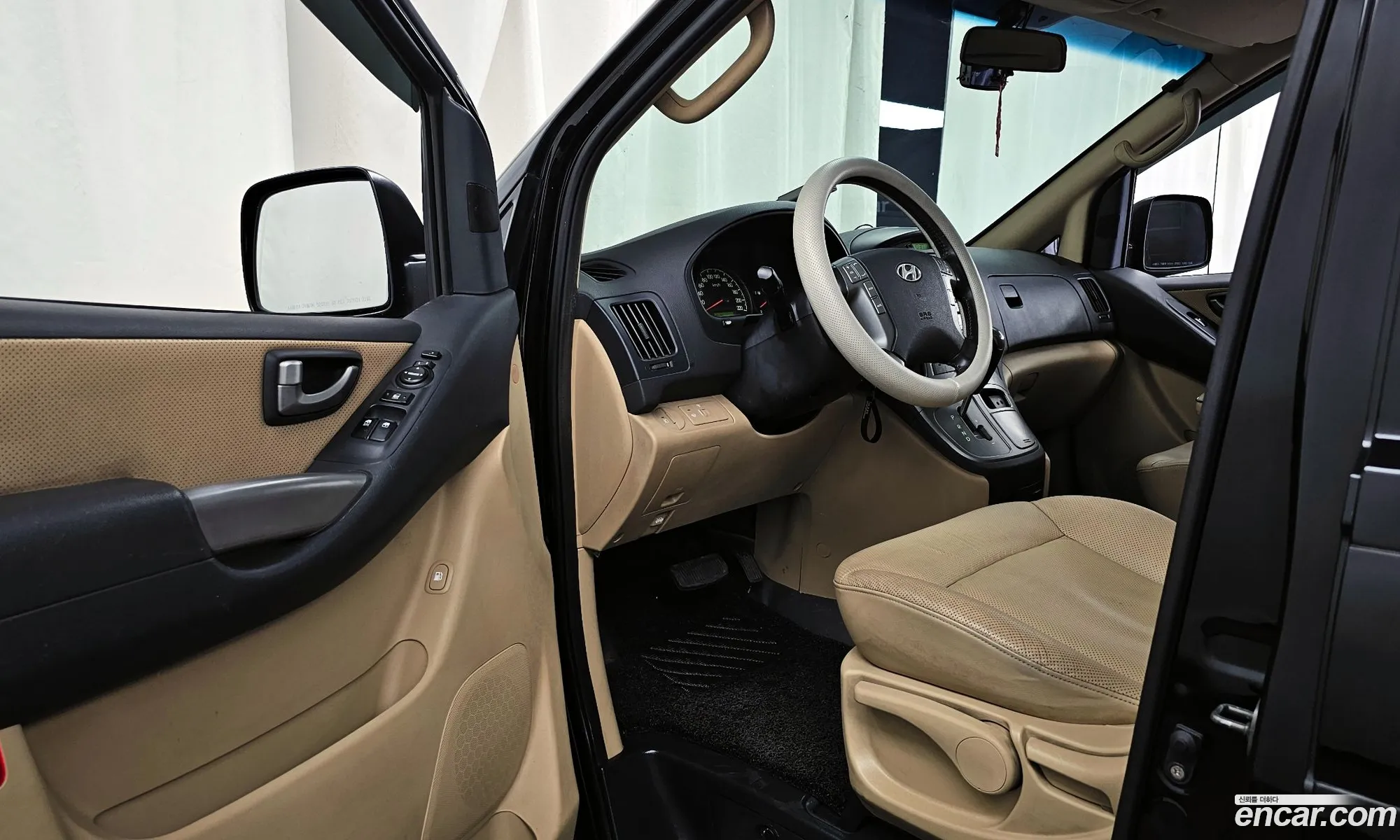 Hyundai Grand Starex 2007 — 16