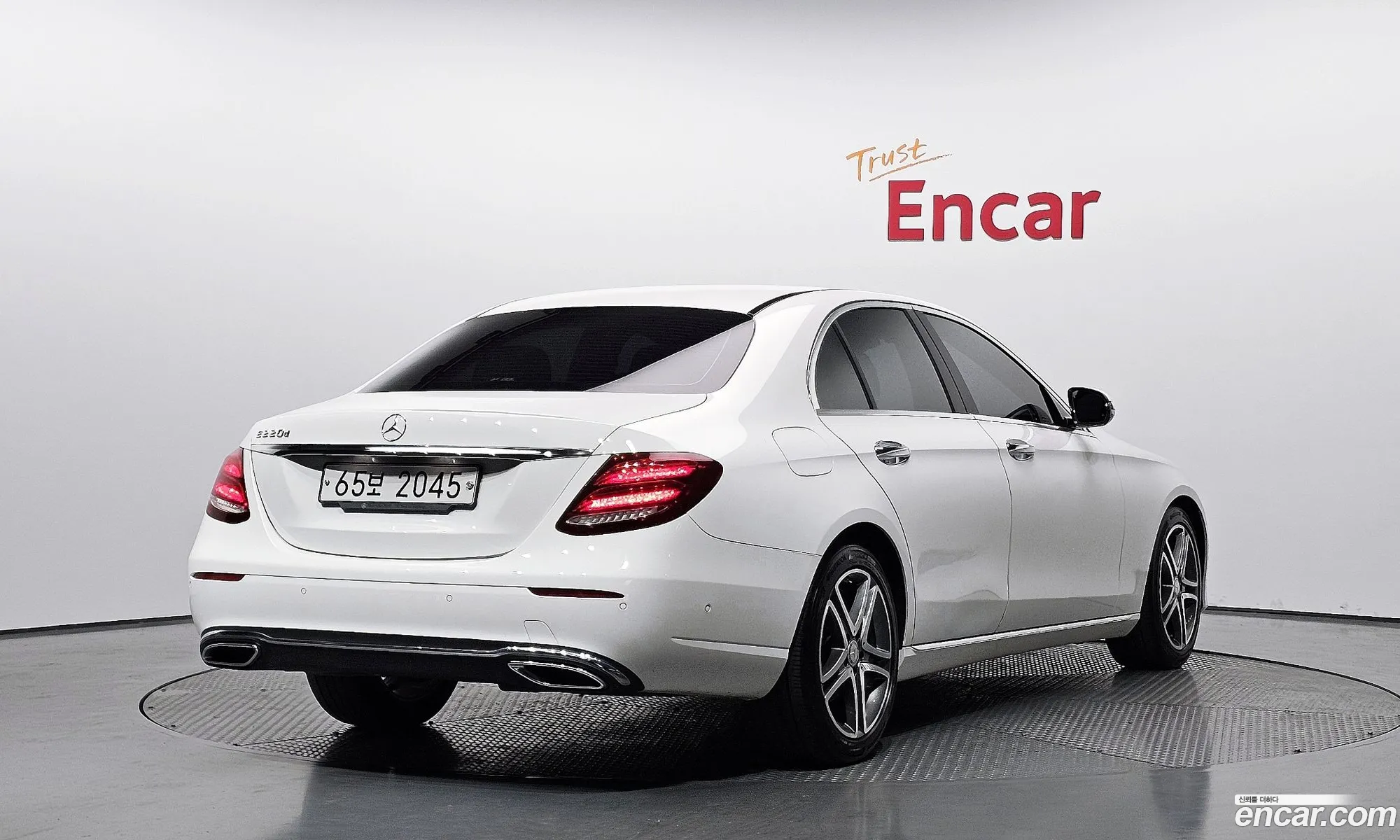 Mercedes-Benz E-Class W213 2017 WDDZF0EB7HA174921 — 19