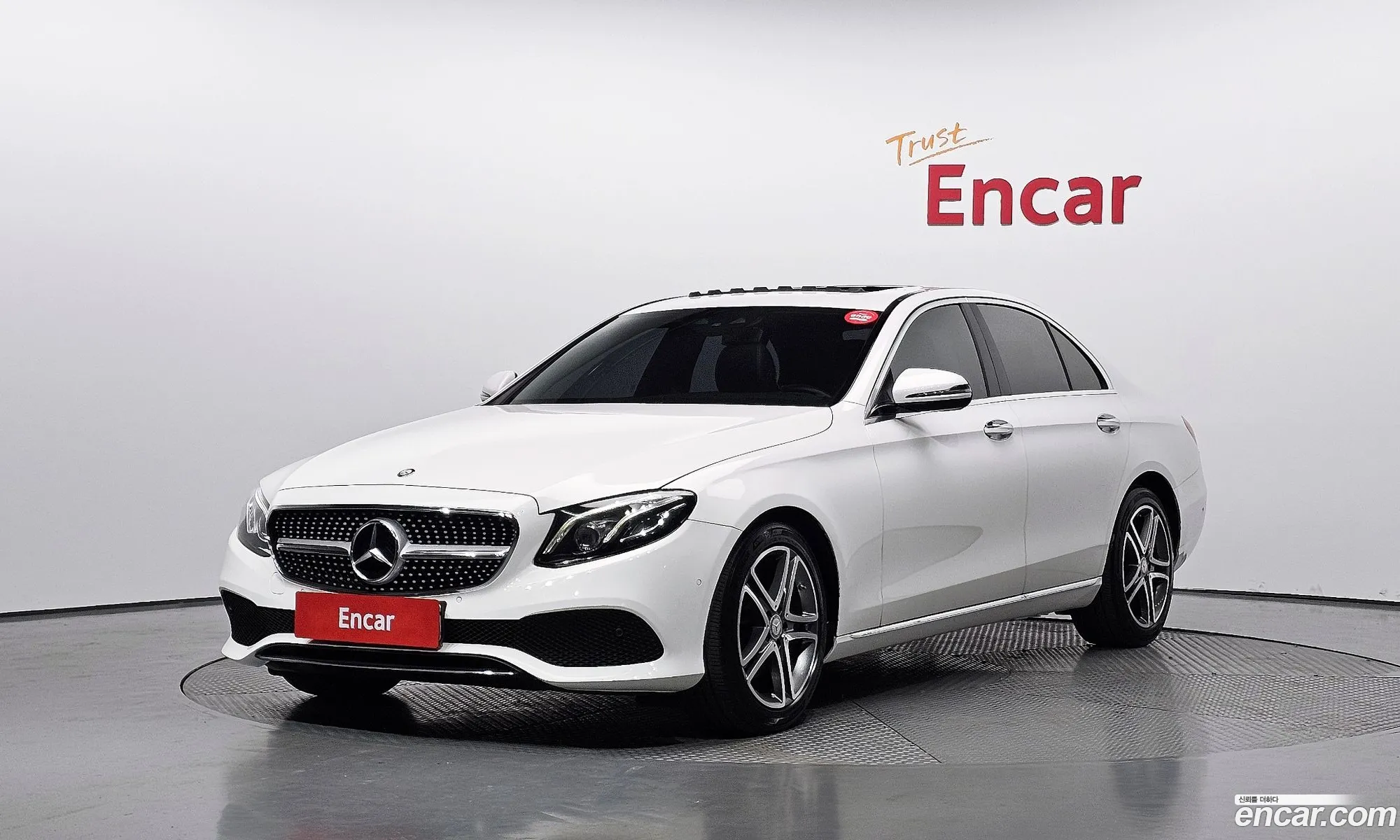 Mercedes-Benz E-Class W213 2017 WDDZF0EB7HA174921 — 9