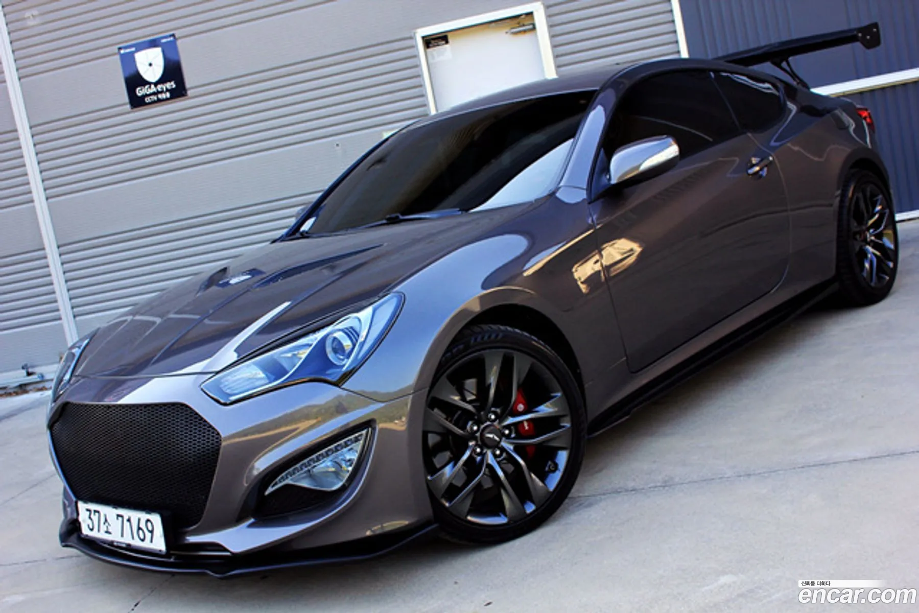 Hyundai Genesis Coupe 2012 — 13