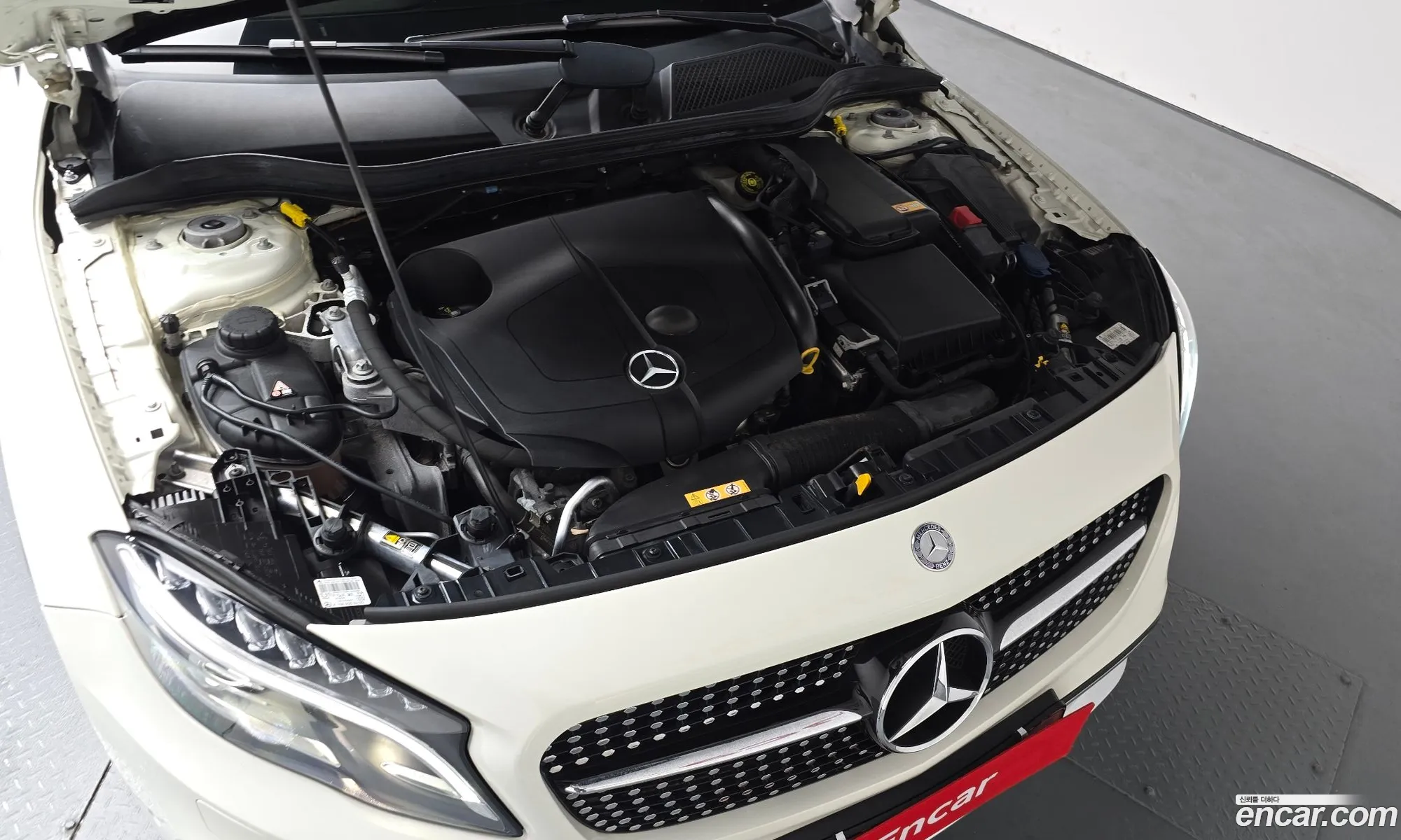Mercedes-Benz GLA-Class X156 2015 — 16
